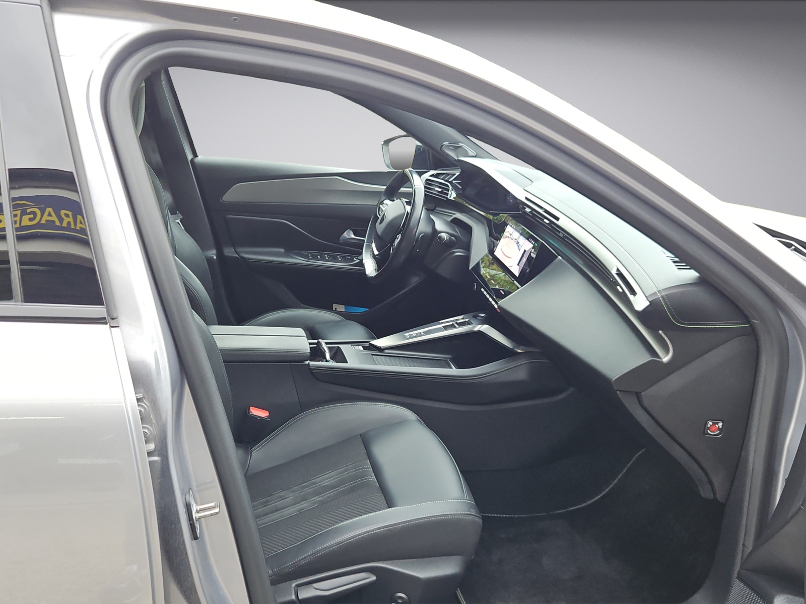 PEUGEOT 308 1.5 BlueHDI GT EAT8-image-10