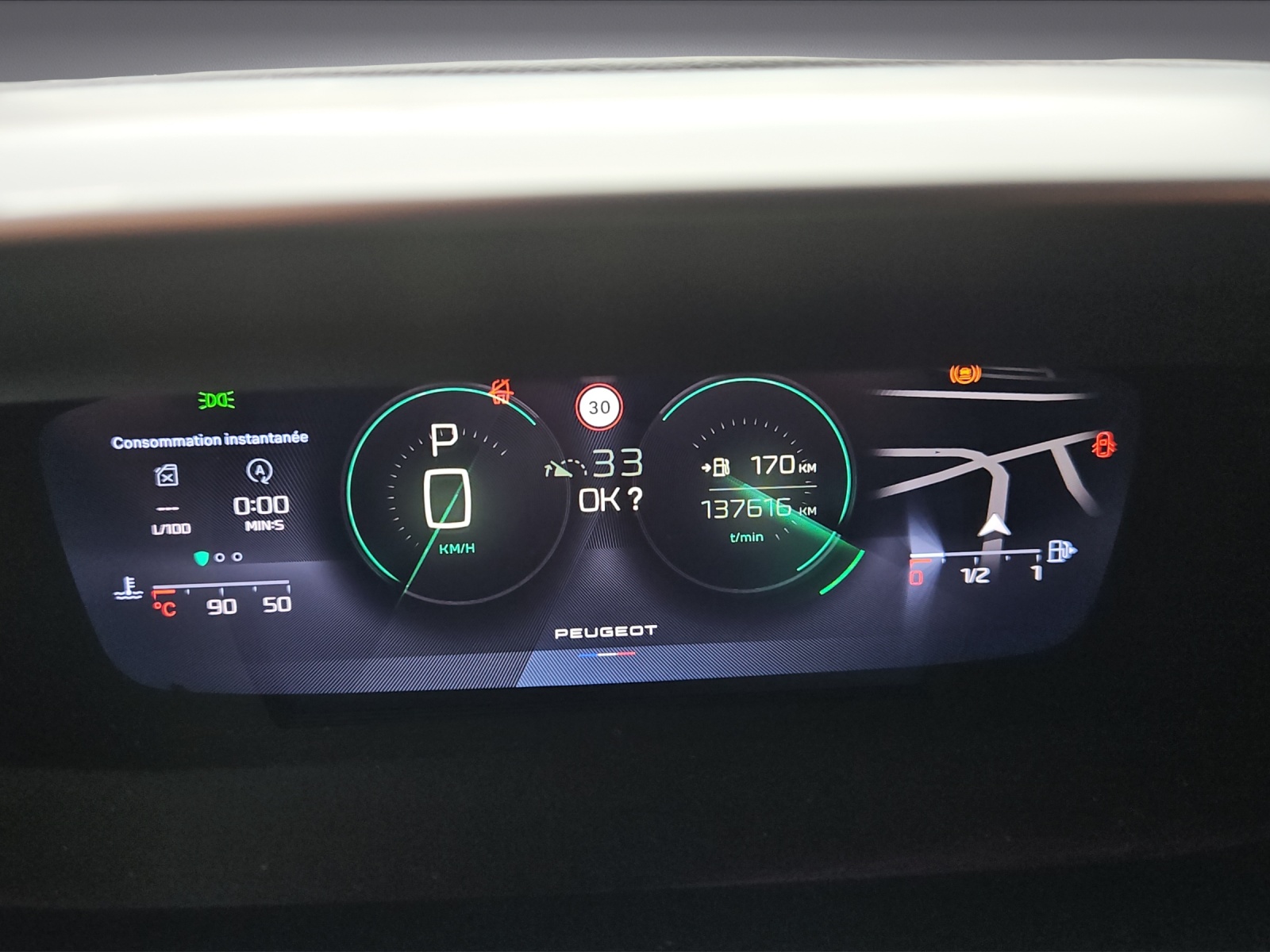 PEUGEOT 308 1.5 BlueHDI GT EAT8-image-15
