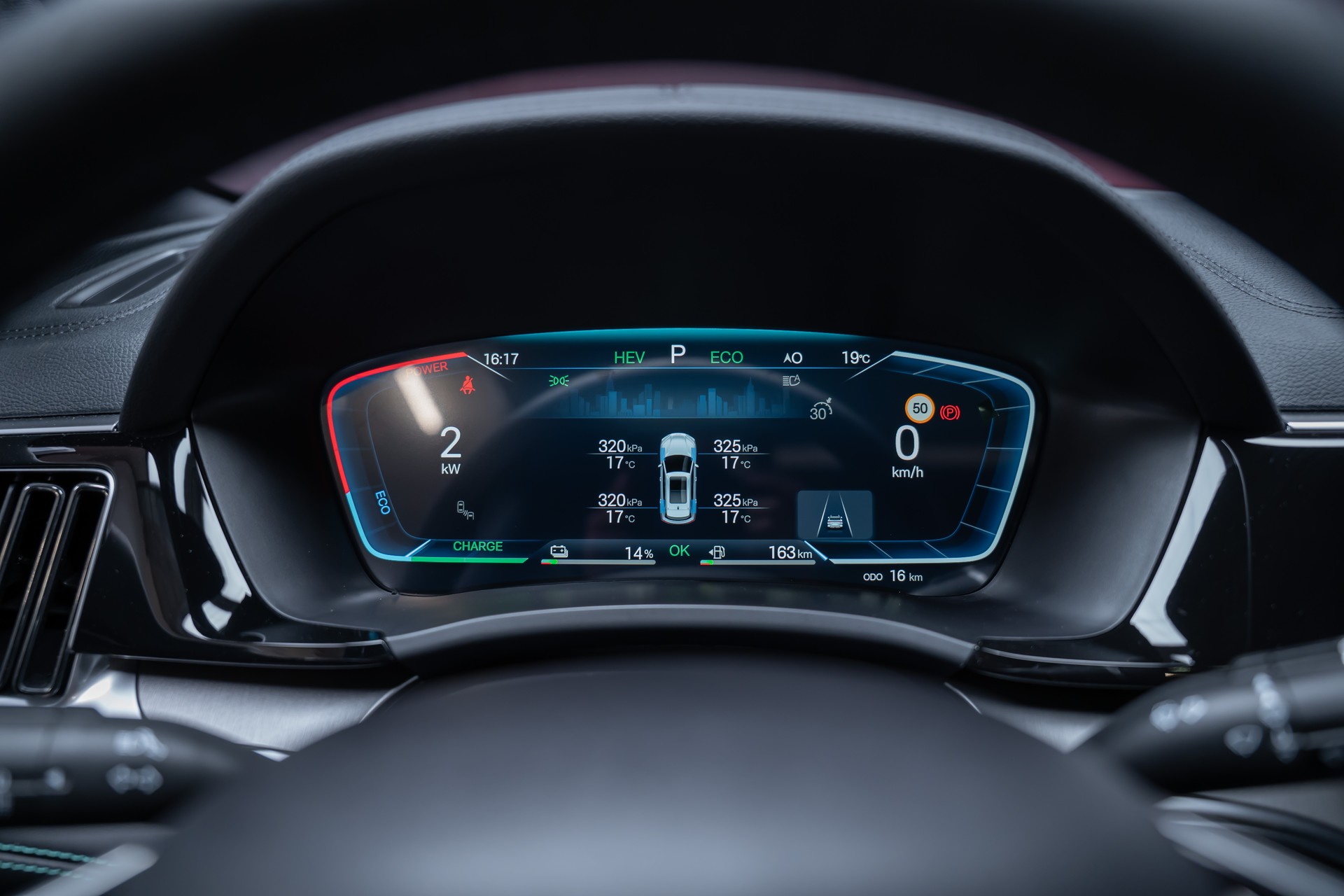 BYD Seal U DM-i Design AWD / Panorama / Head-Up Display / 360° Kamera-image-30