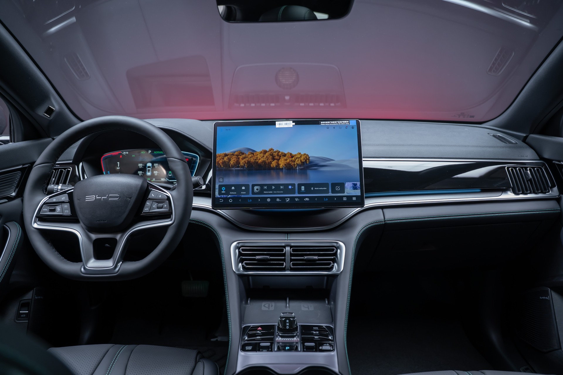 BYD Seal U DM-i Design AWD / Panorama / Head-Up Display / 360° Kamera-image-18