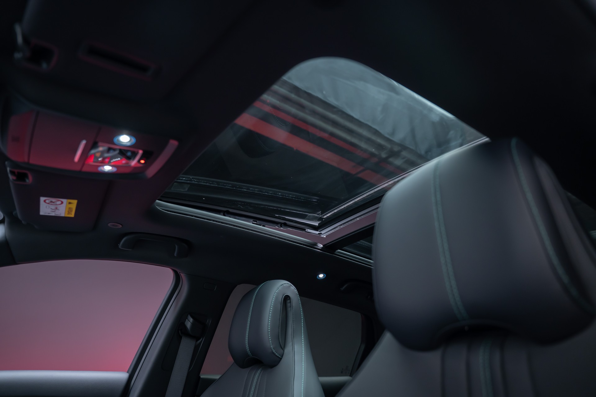 BYD Seal U DM-i Design AWD / Panorama / Head-Up Display / 360° Kamera-image-15