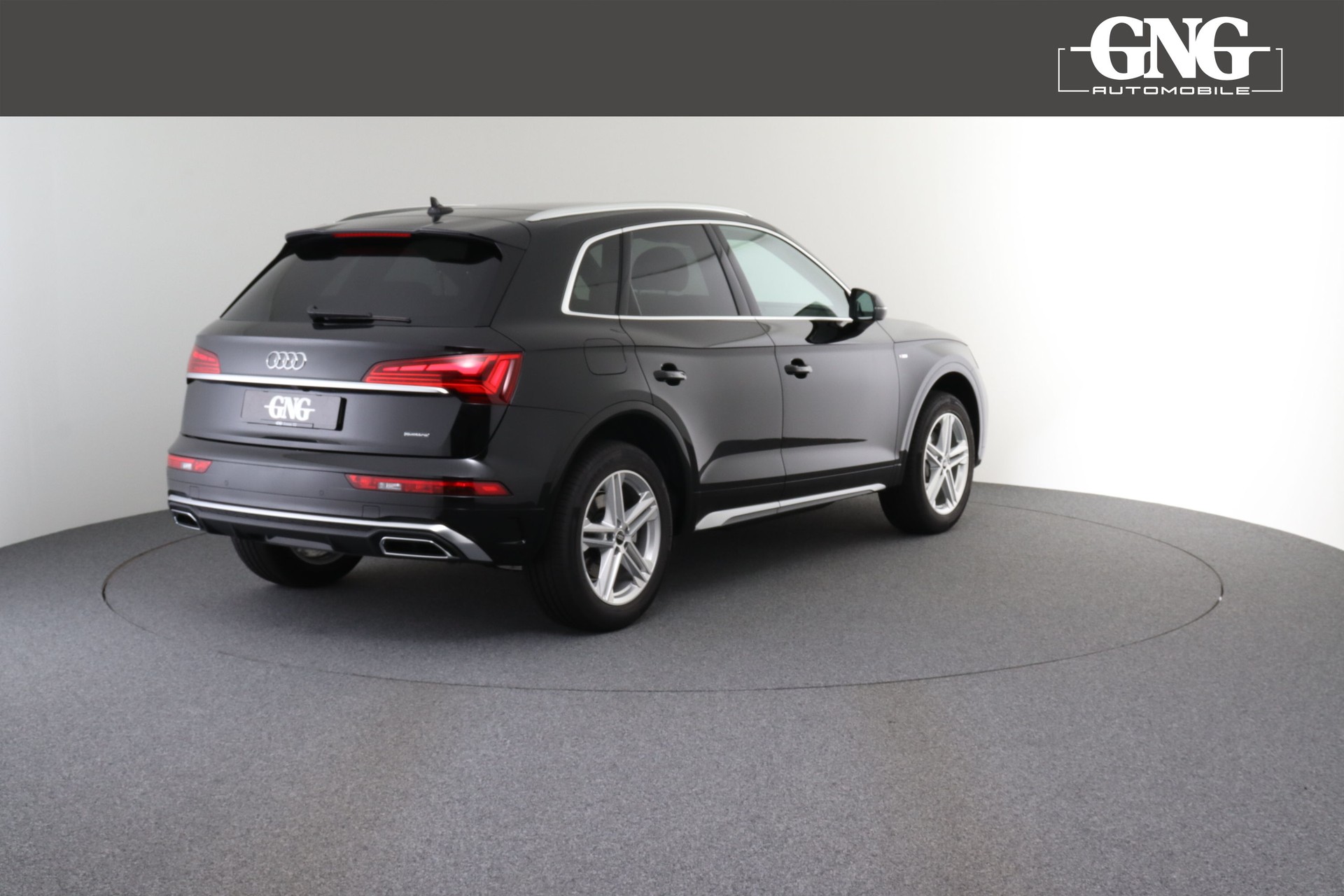 AUDI Q5 40 TFSI S line quattro S-tronic-image-4