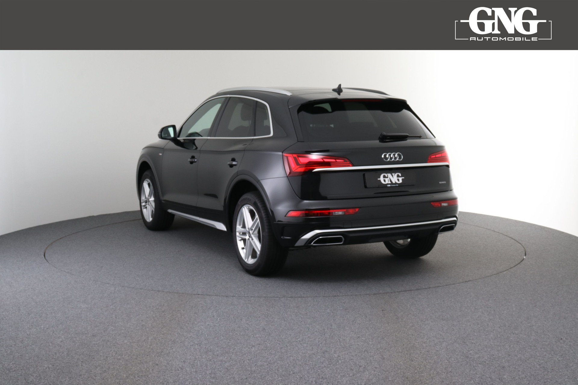 AUDI Q5 40 TFSI S line quattro S-tronic-image-2