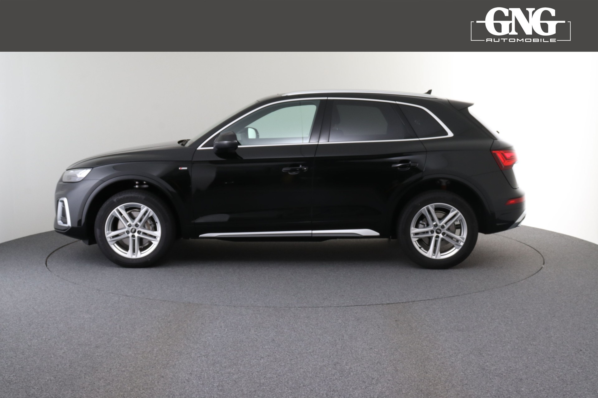 AUDI Q5 40 TFSI S line quattro S-tronic-image-1