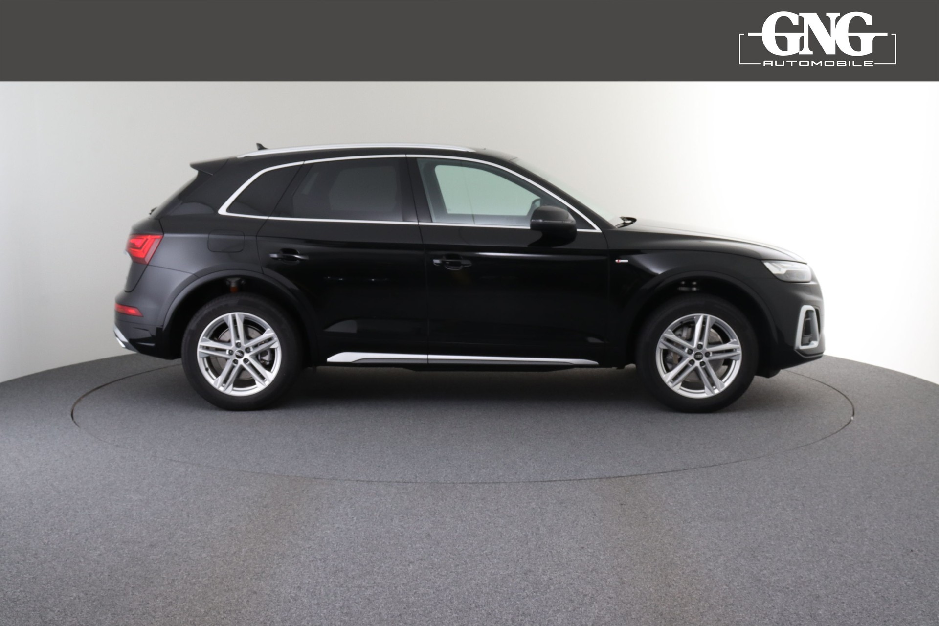 AUDI Q5 40 TFSI S line quattro S-tronic-image-5