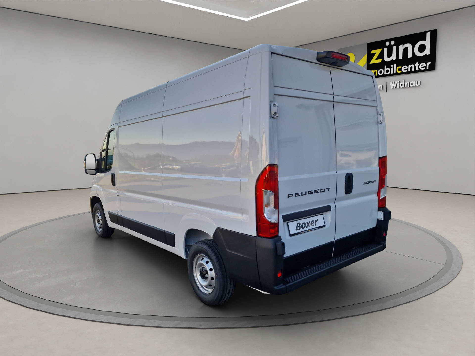 PEUGEOT Boxer Kaw. 335 L2H2 2.2 BlueHDi 140 S/S-image-2