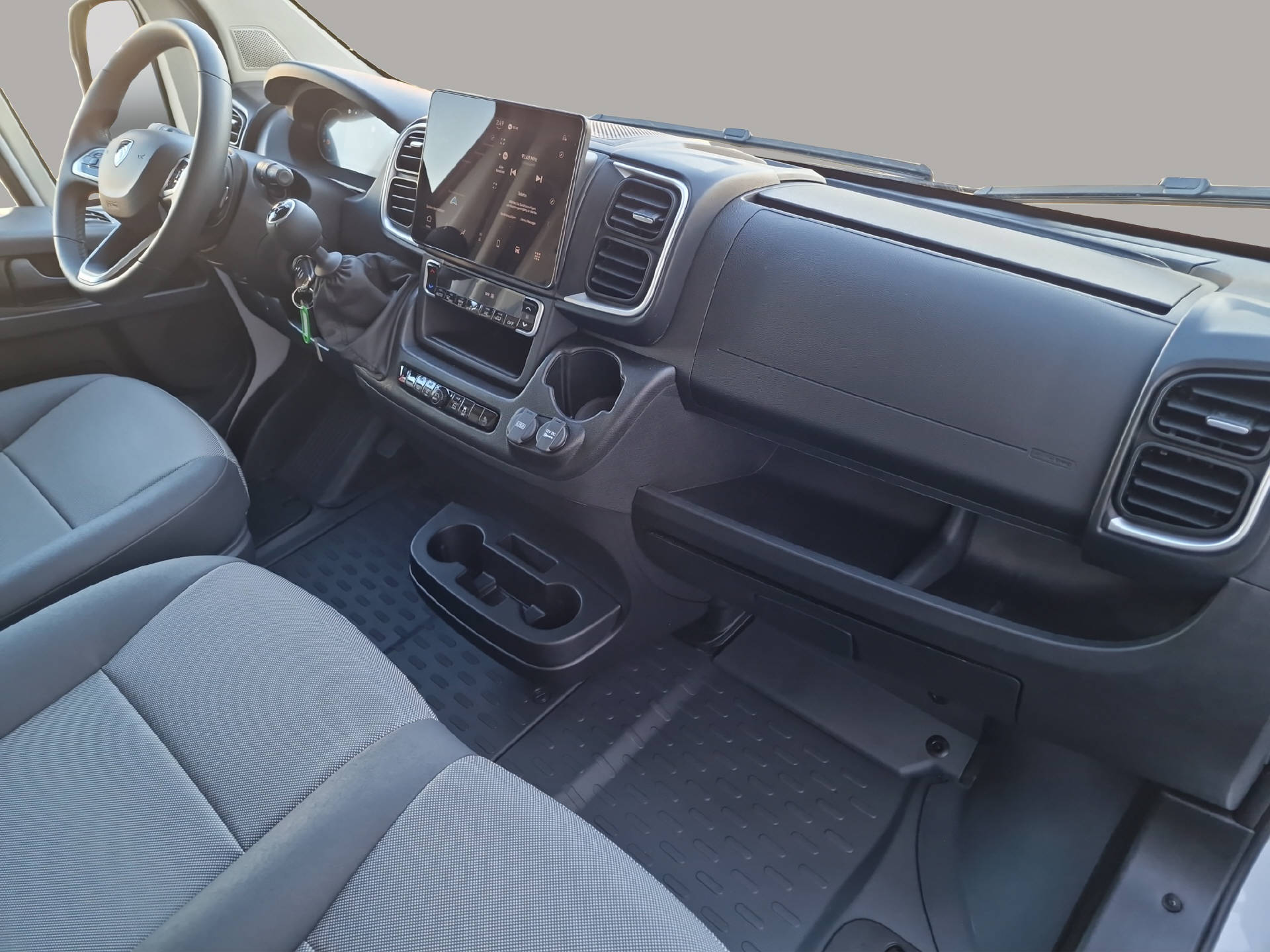 PEUGEOT Boxer Kaw. 335 L2H2 2.2 BlueHDi 140 S/S-image-11
