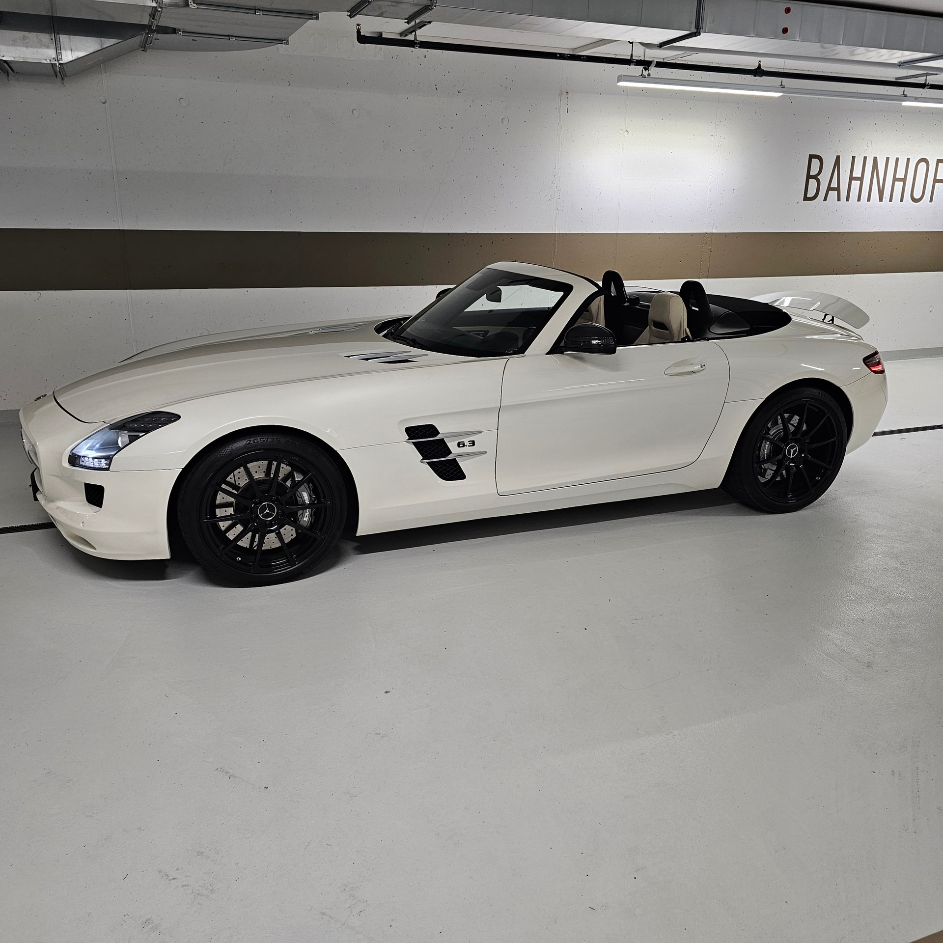 MERCEDES-BENZ SLS 63 AMG Speedshift-image-4
