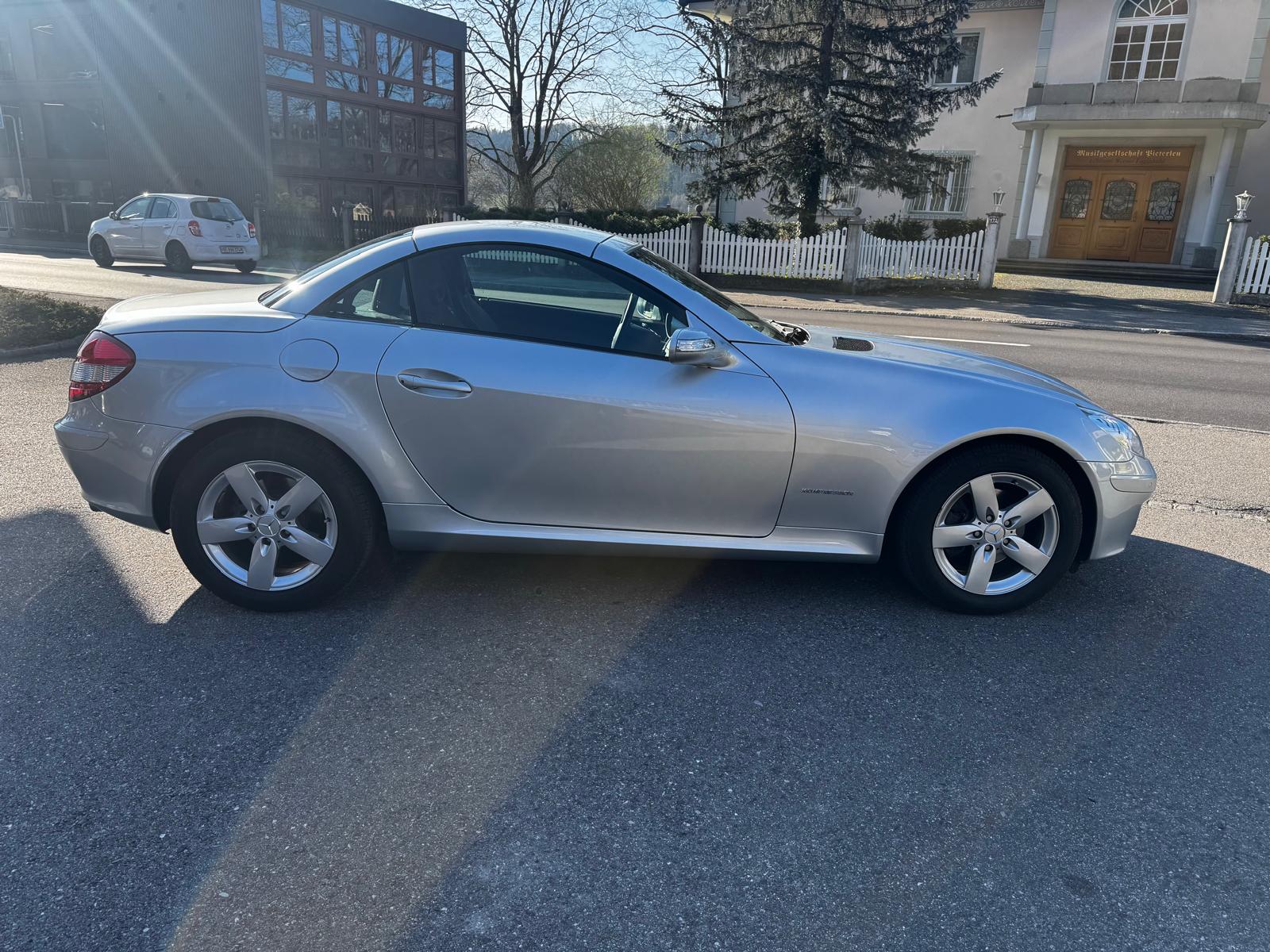MERCEDES-BENZ SLK 200 Kompressor-showroom-element-1