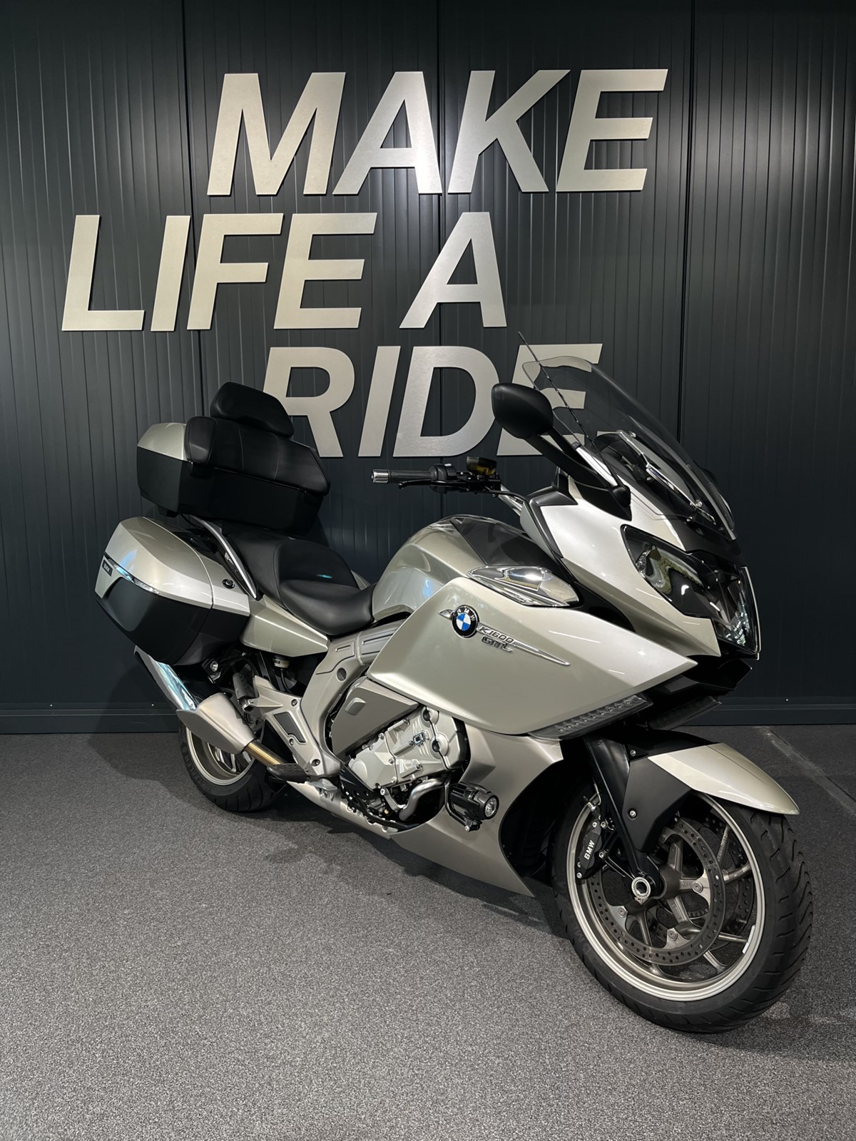 BMW K 1600 GTL-image-1