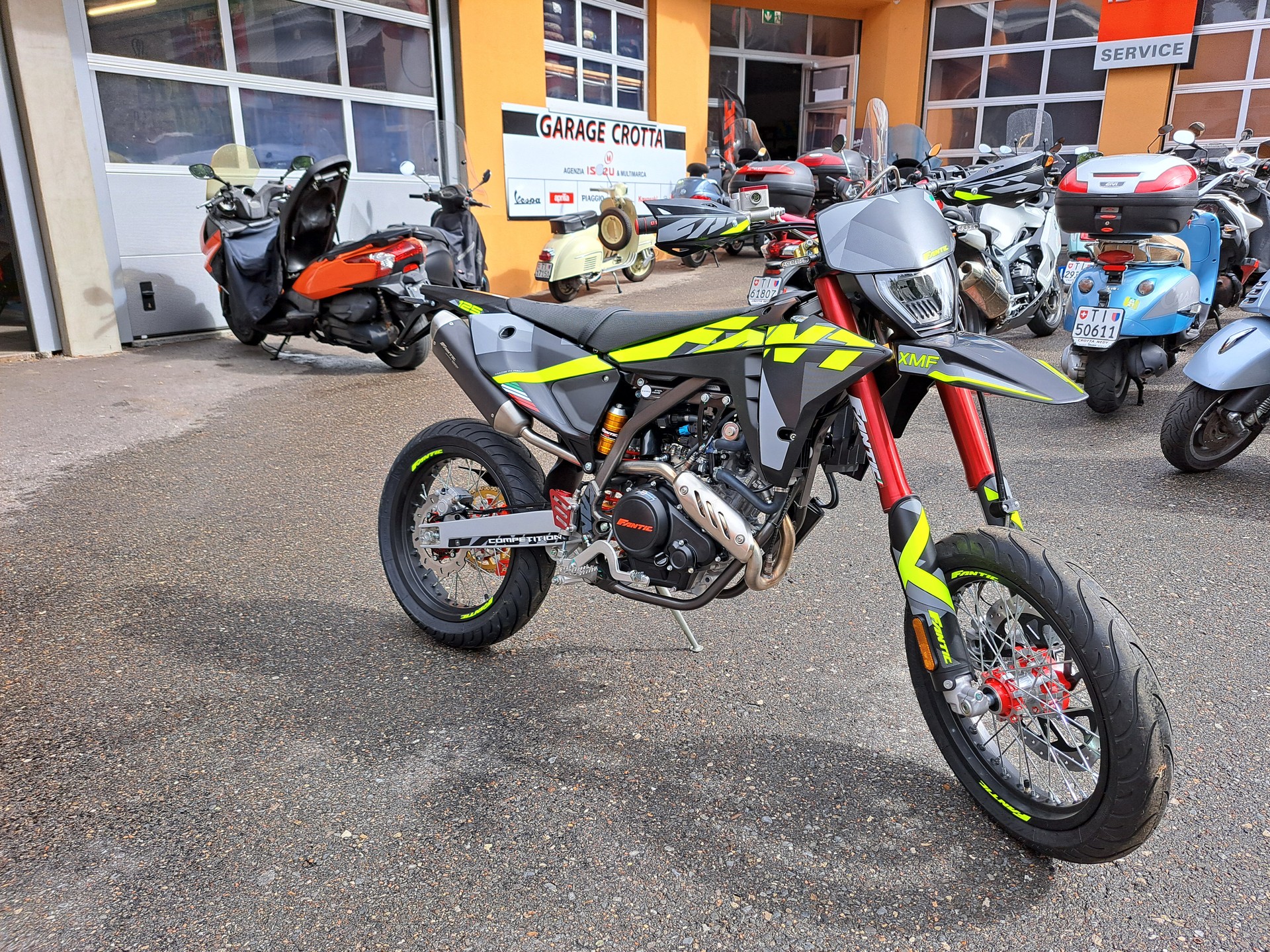 FANTIC Motard-image-0