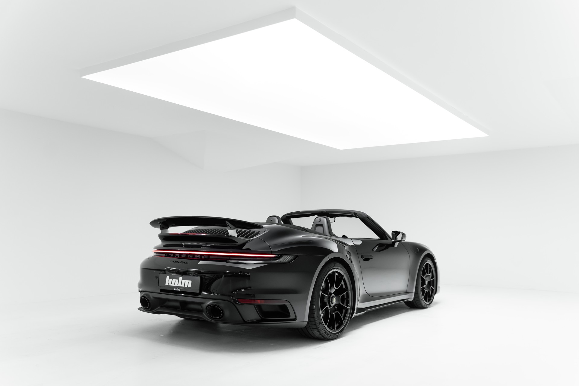 PORSCHE 911 Turbo S Cabriolet PDK-showroom-element-3