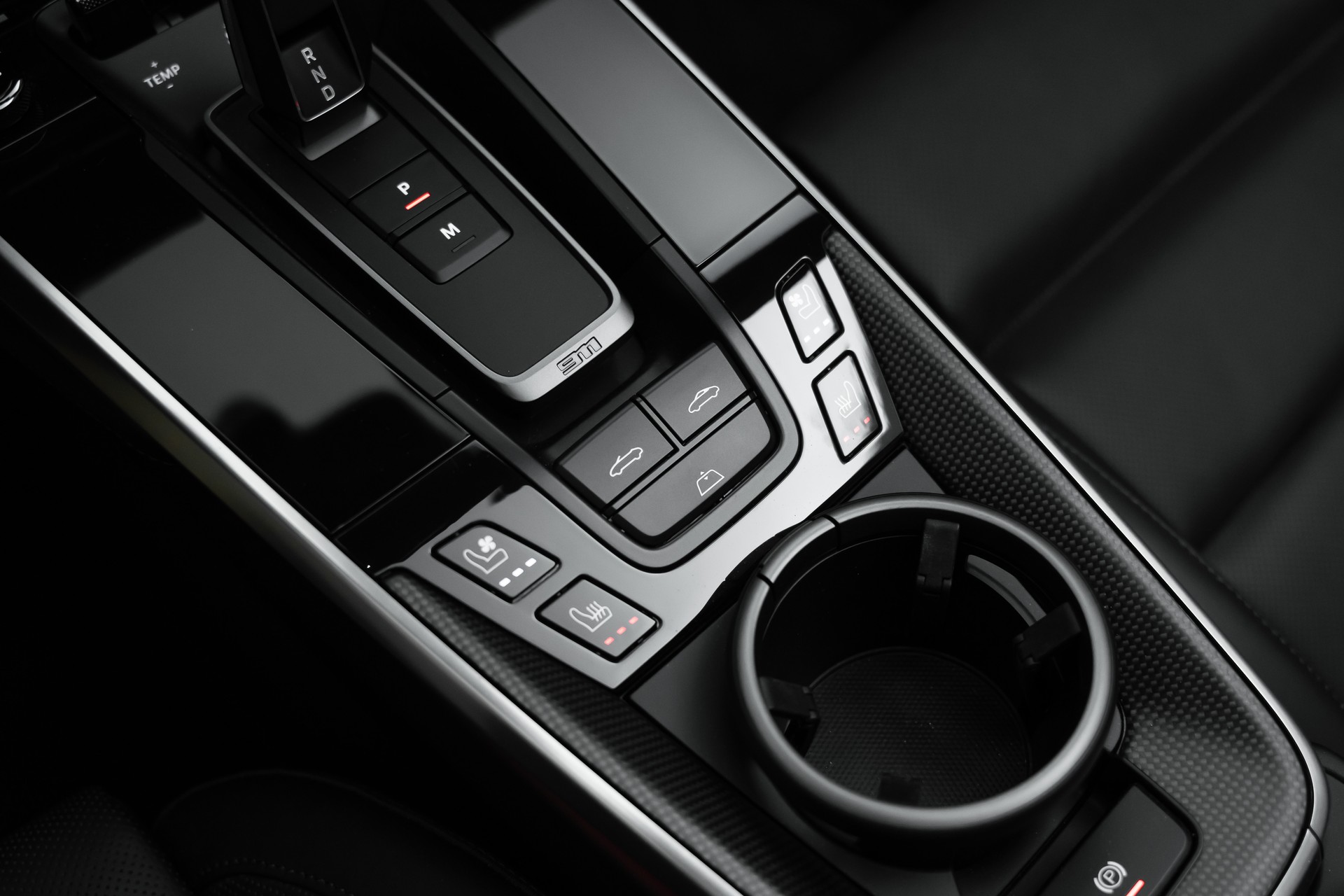PORSCHE 911 Turbo S Cabriolet PDK-image-16