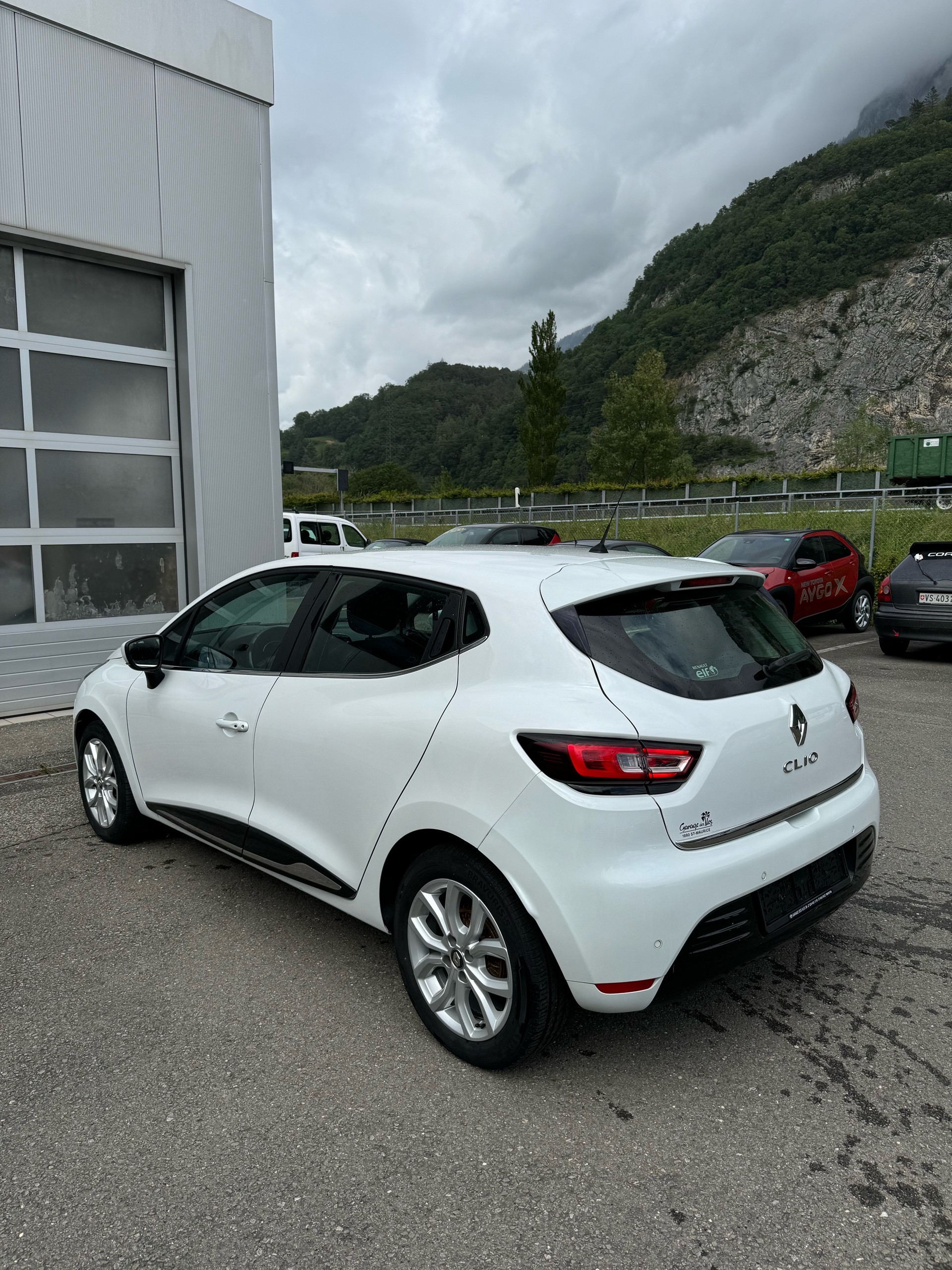 RENAULT Clio 1.2 16V T Intens-image-3