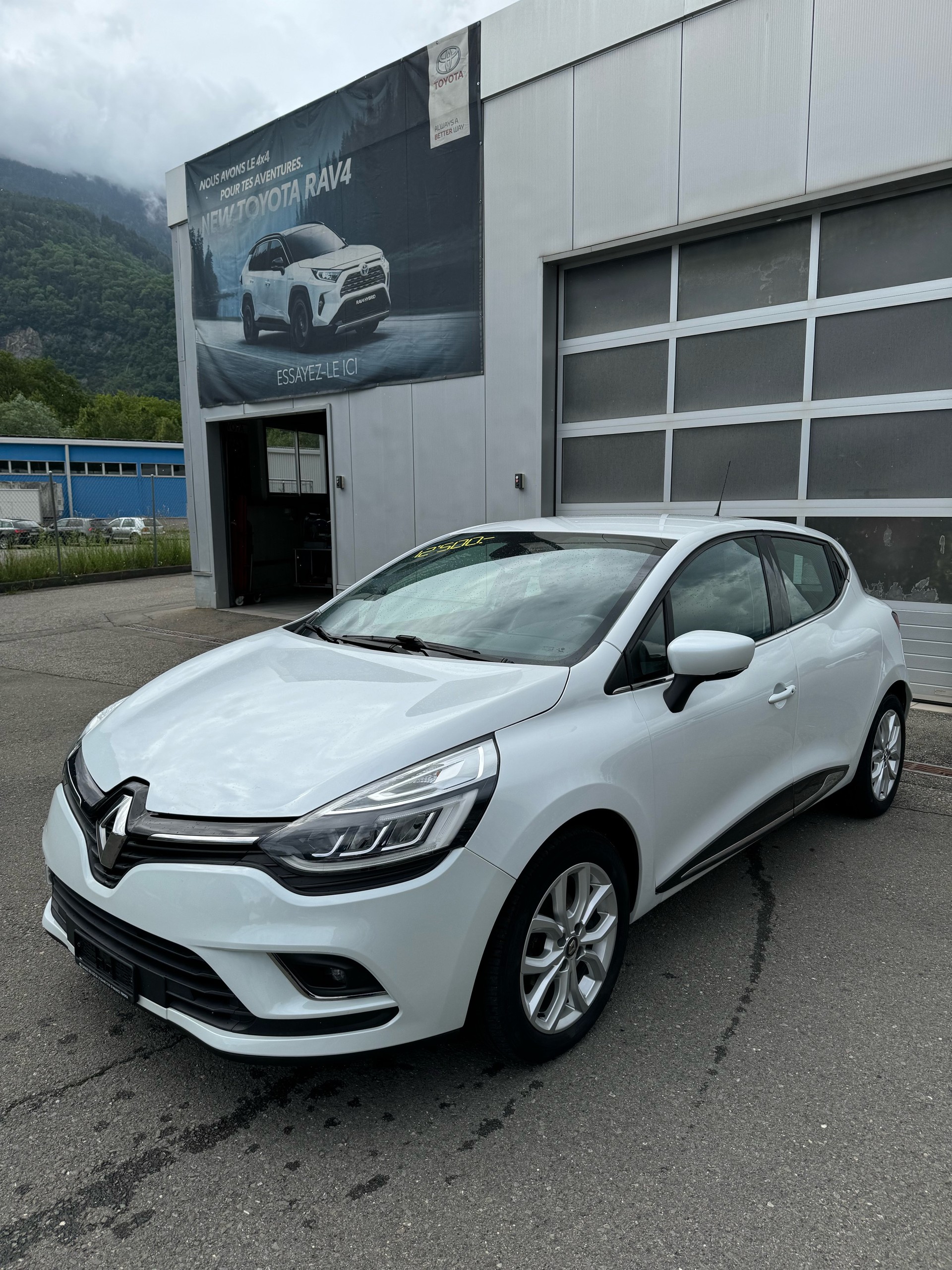 RENAULT Clio 1.2 16V T Intens