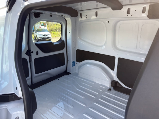 RENAULT Kangoo Van-image-12