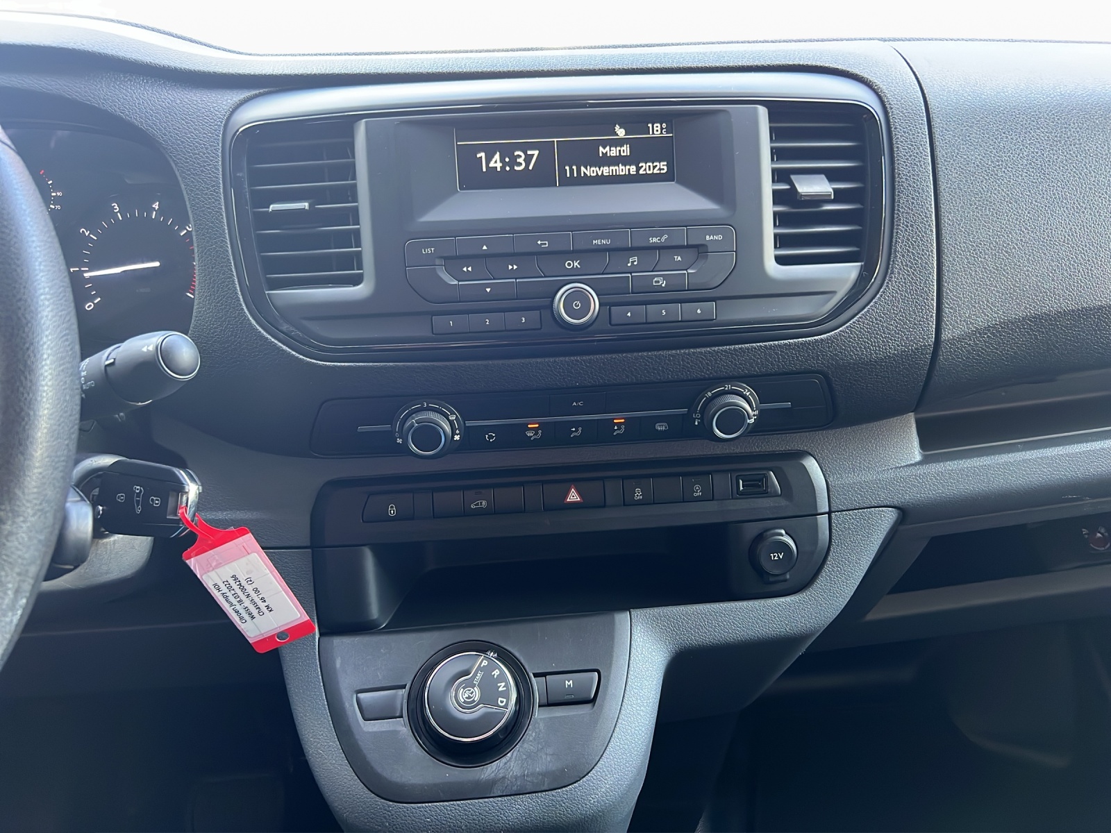 CITROEN Jumpy 2.0 BlueHDi 140 XL Club EAT8-image-13