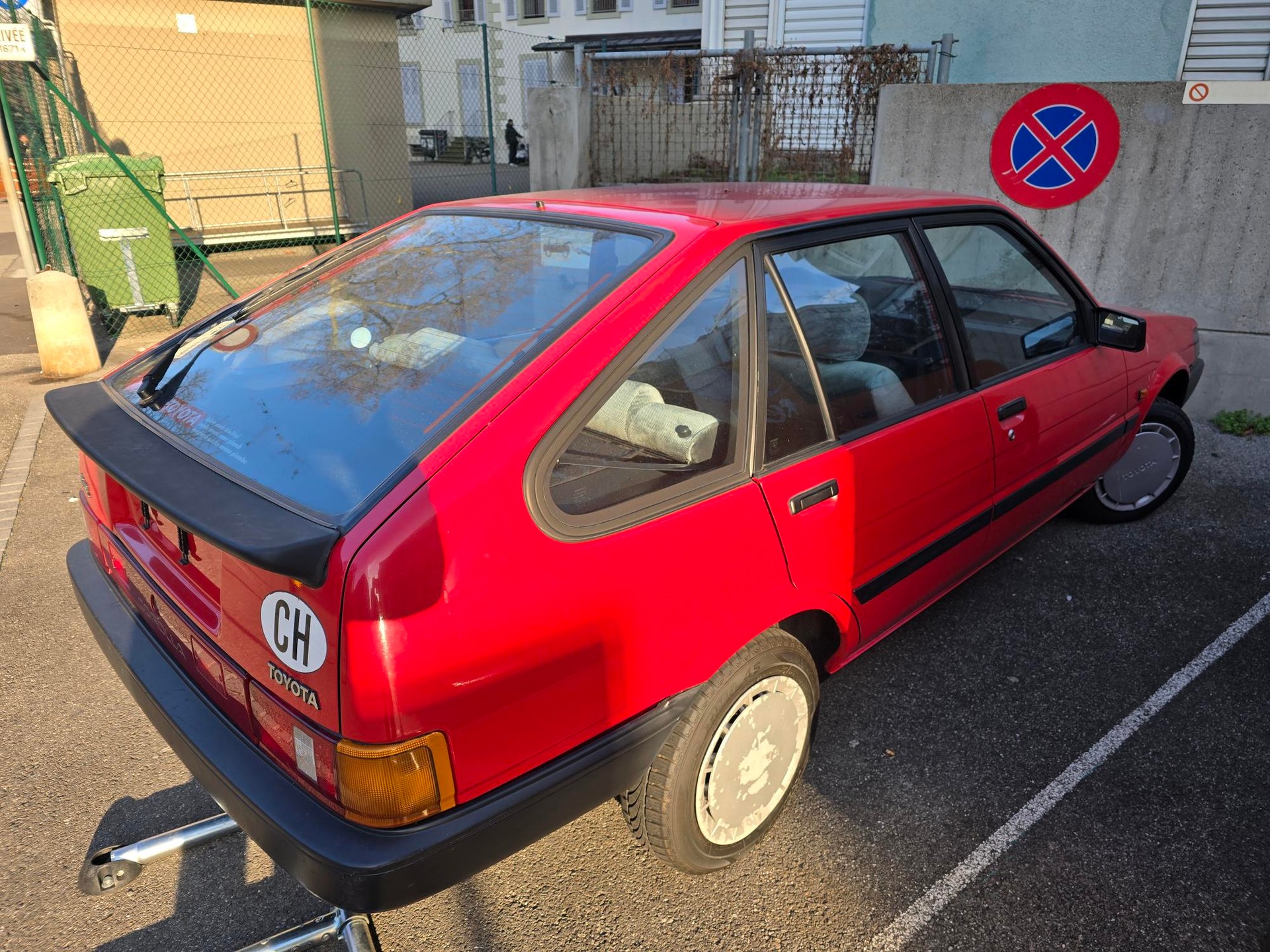 TOYOTA Corolla 1600 GL Compact-image-1