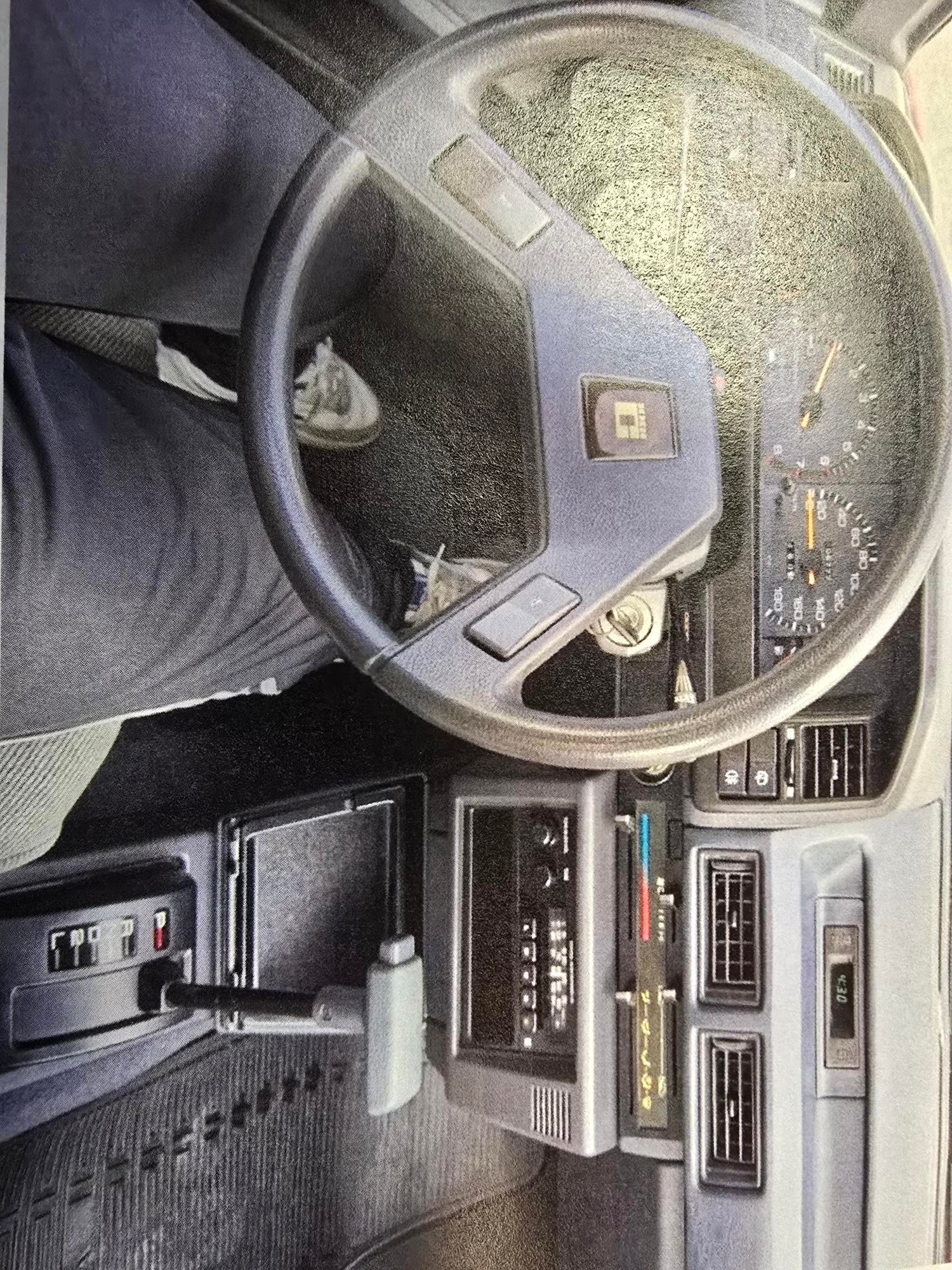 TOYOTA Corolla 1600 GL Compact-image-4