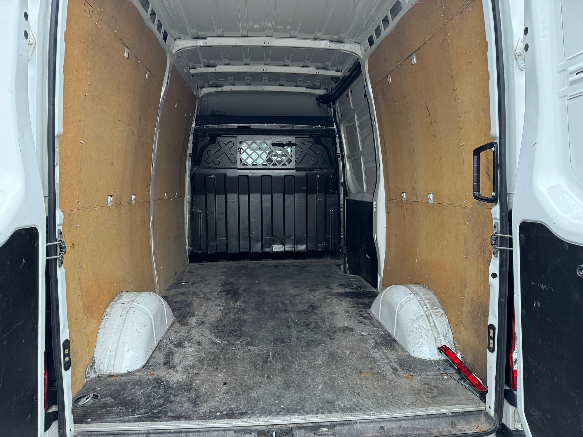 IVECO 33 S 16 V-image-6