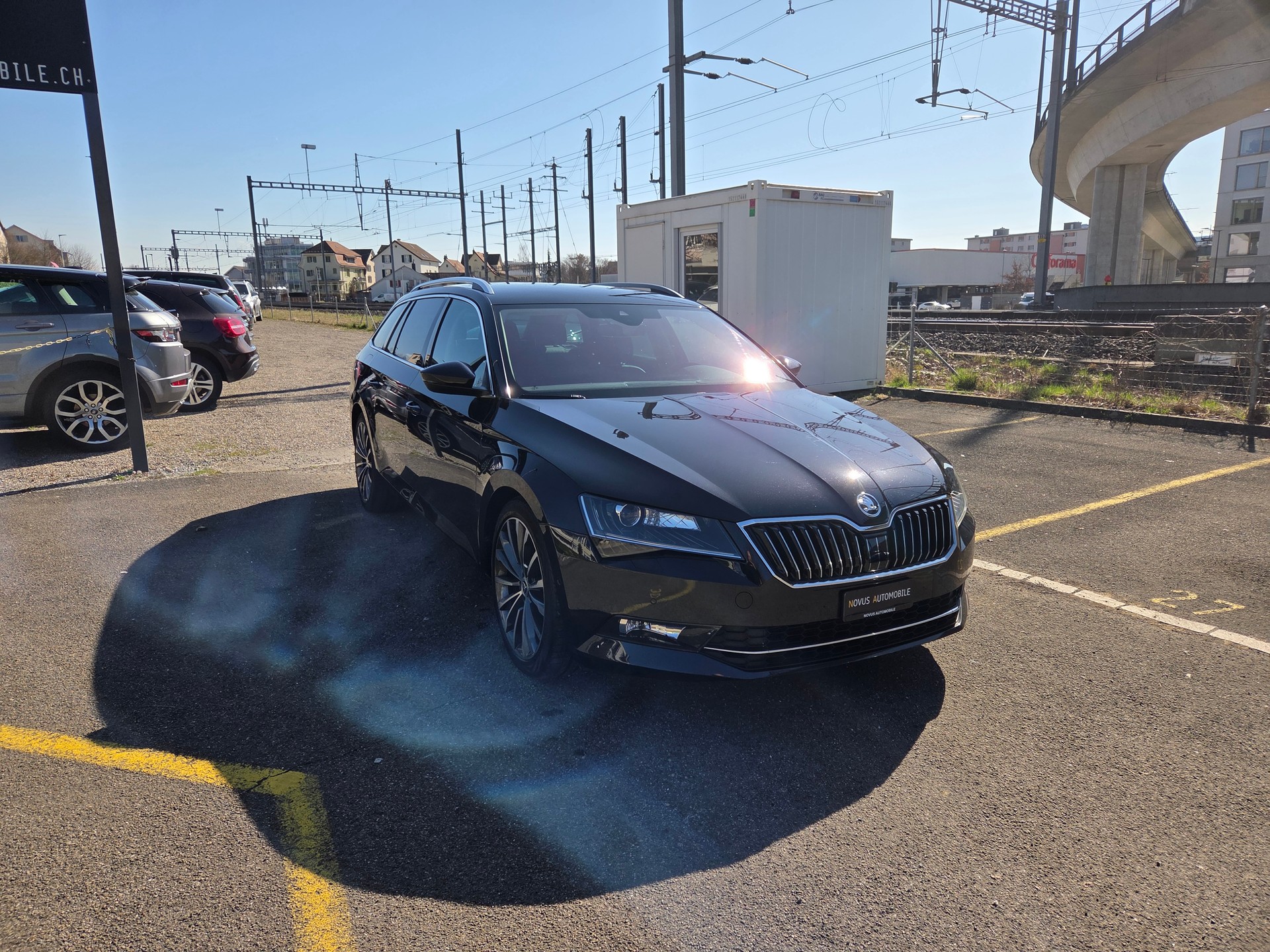 SKODA Superb Combi 2.0 TDi Ambition 4x4 DSG-image-6