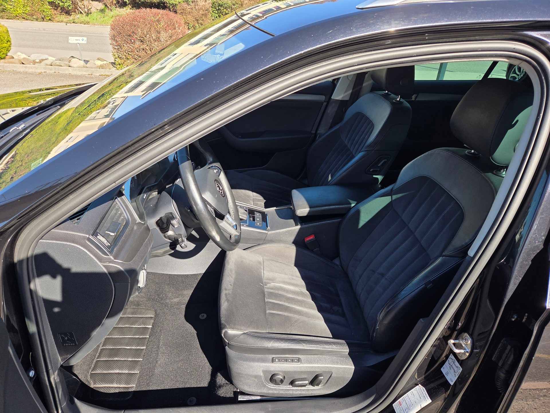 SKODA Superb Combi 2.0 TDi Ambition 4x4 DSG-image-8