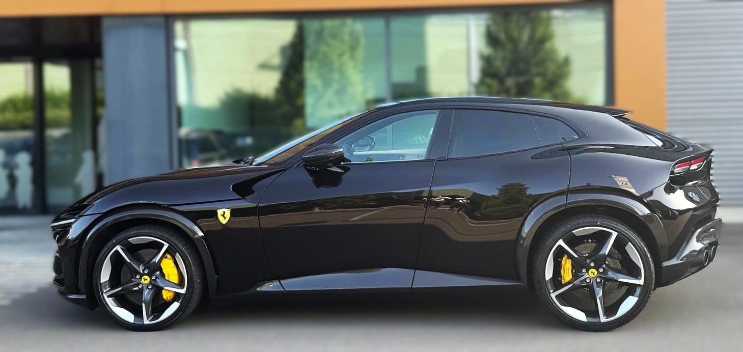 FERRARI Purosangue 6.5-showroom-element-3