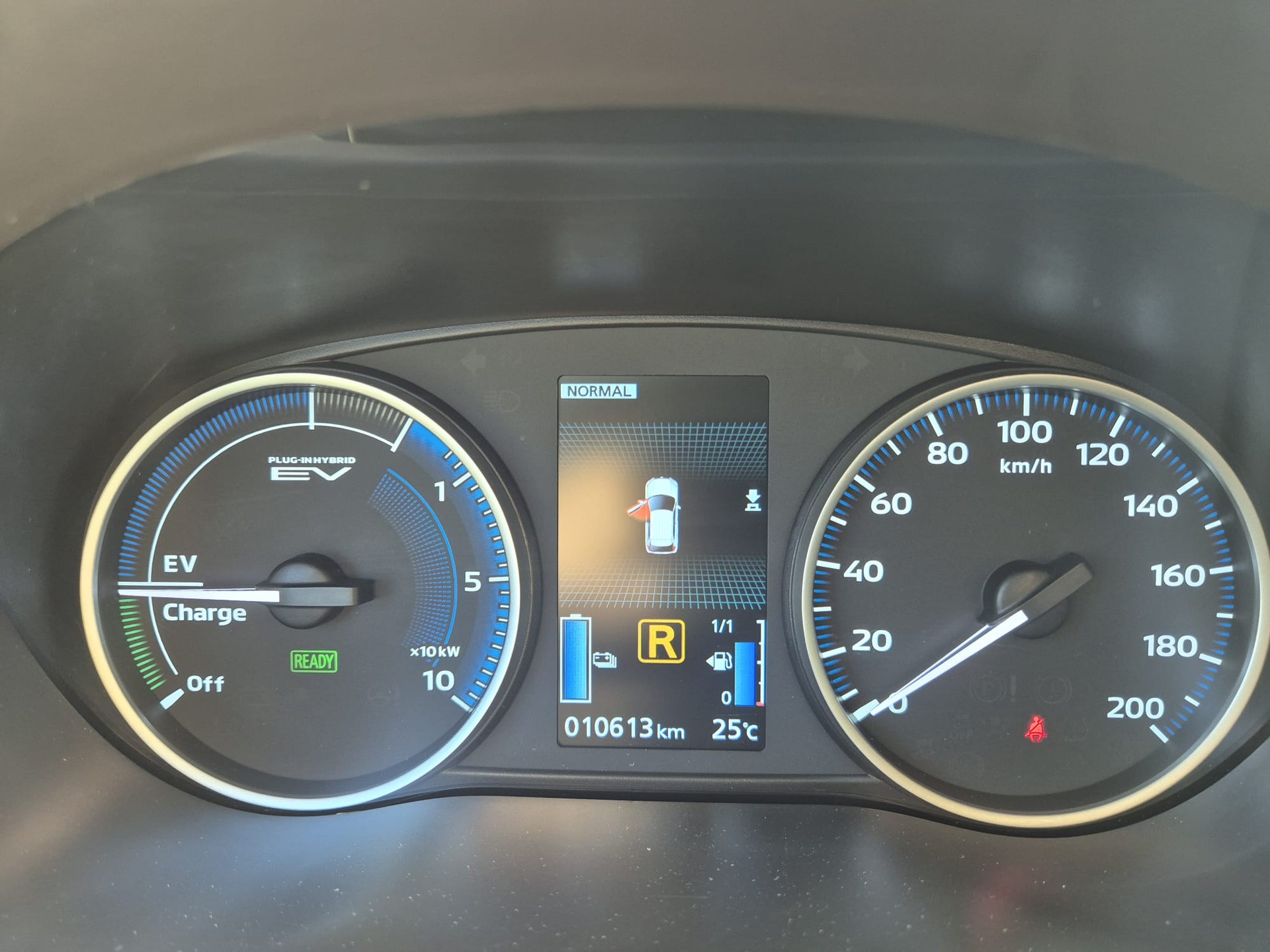 MITSUBISHI Eclipse Cross 2.4 PHEV Inform 4WD-image-5