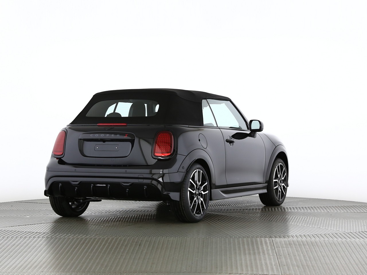 MINI Cooper S Cabriolet DKG-showroom-element-1