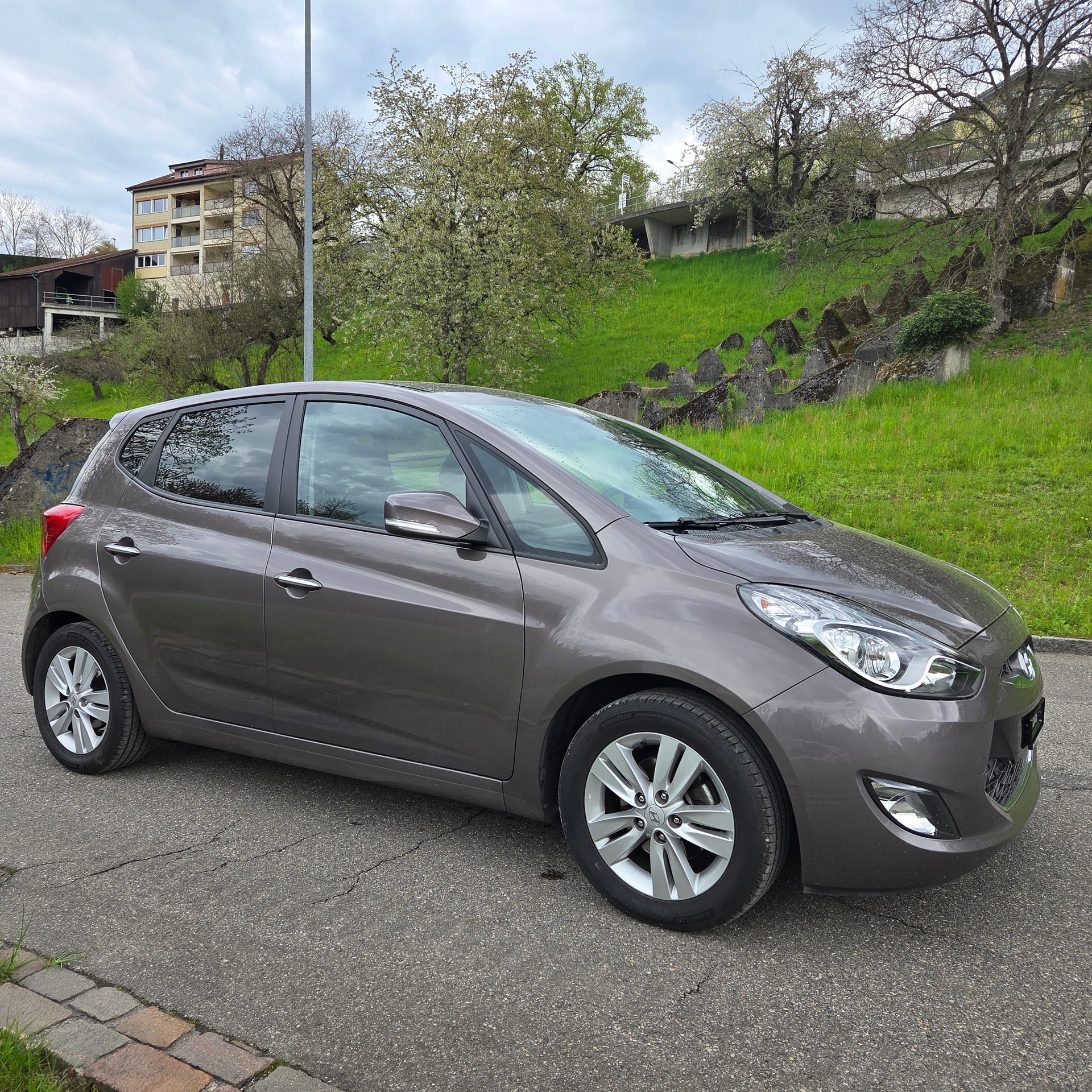 HYUNDAI iX20 1.6 Premium Automatic-image-3