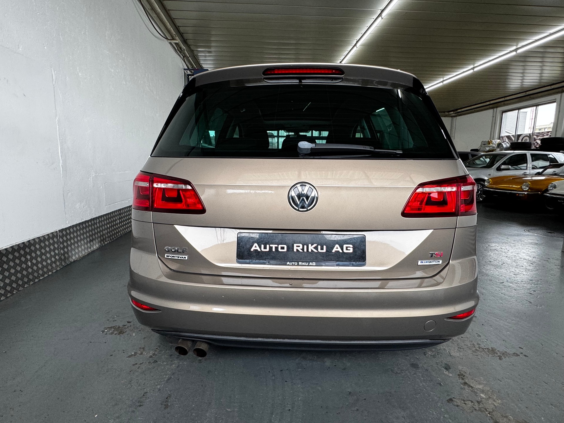 VW Golf Sportsvan 1.4 TSI Highline DSG-image-12
