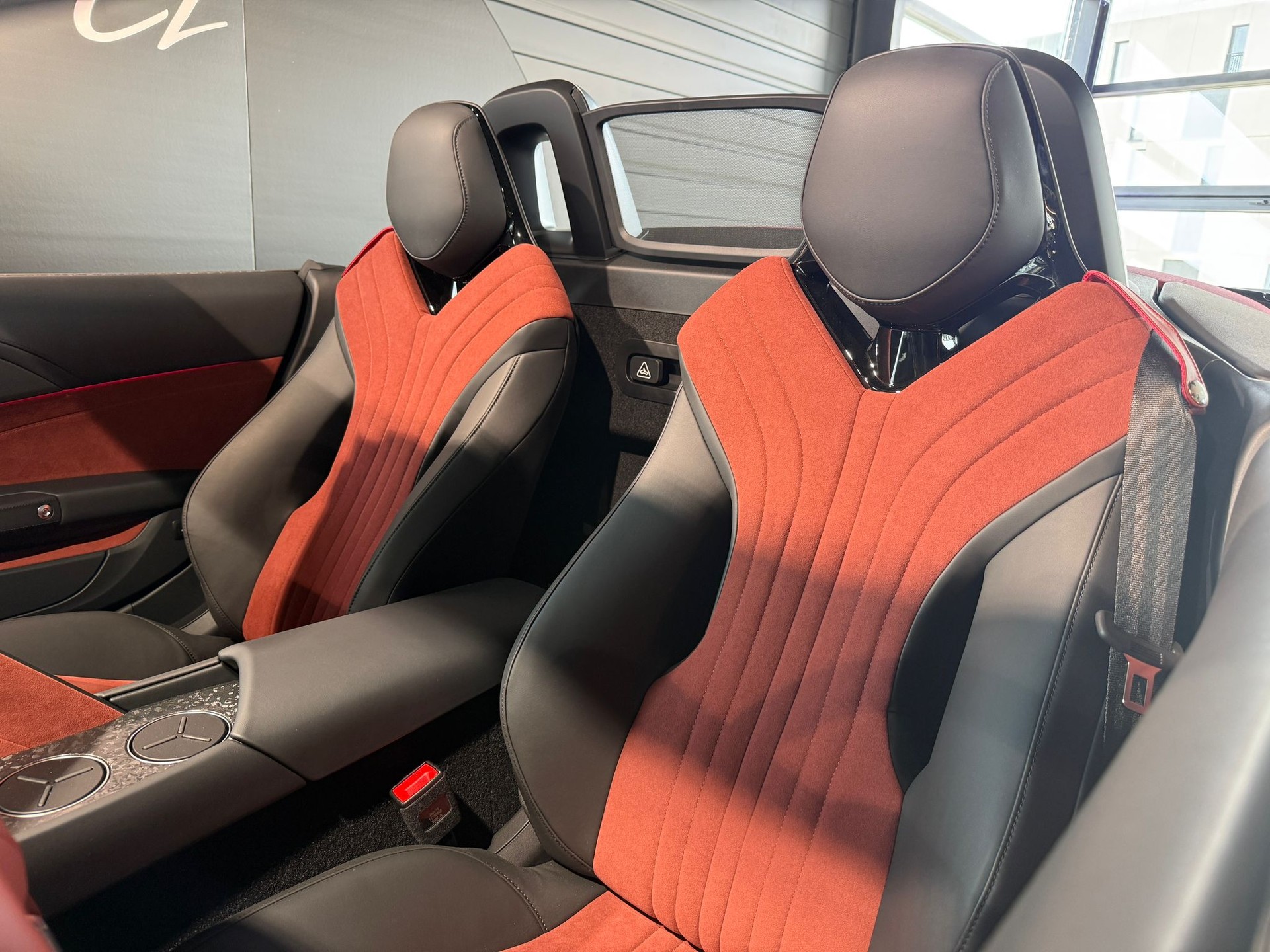 MG Cyberster 77kWh 4WD-image-6