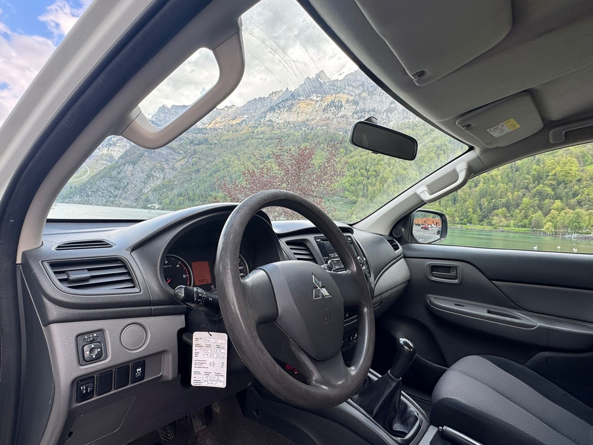 MITSUBISHI L 200 2.4 Value Club Cab-image-15