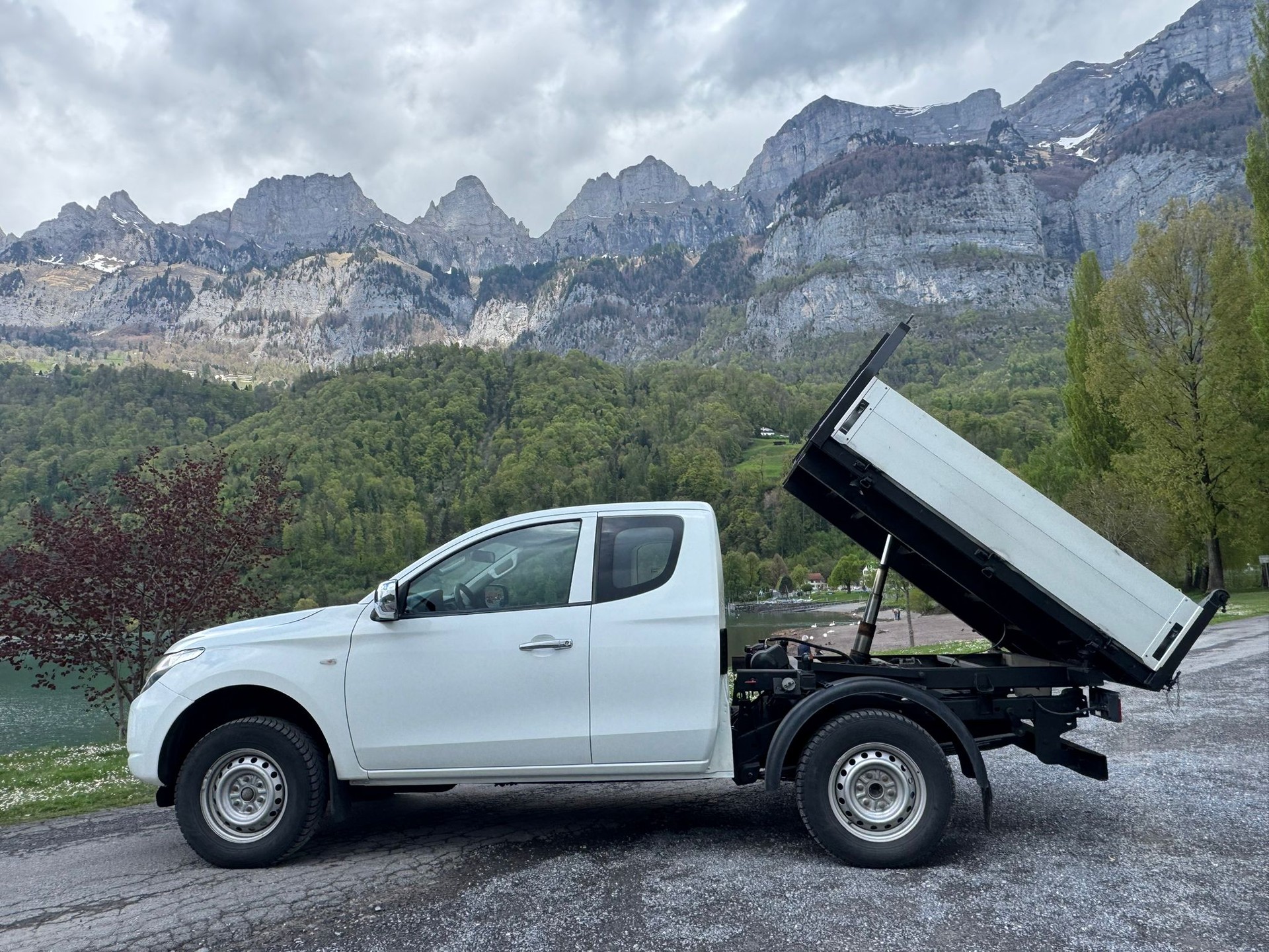 MITSUBISHI L 200 2.4 Value Club Cab-image-4