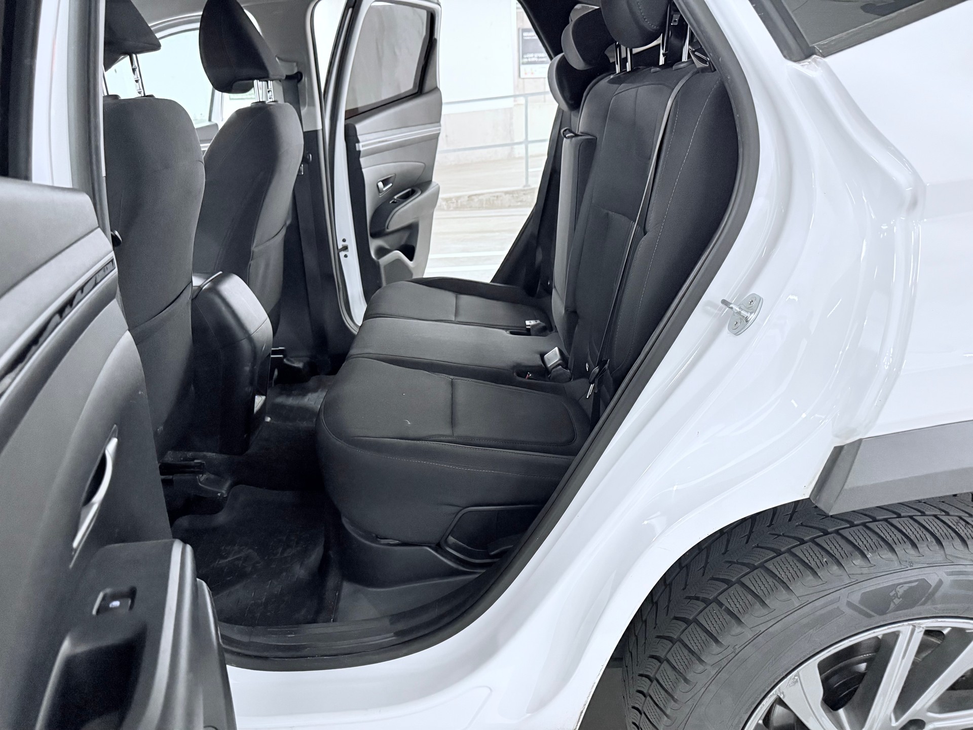 HYUNDAI Tucson 1.6 TGDI HEV Origo 4WD-image-10