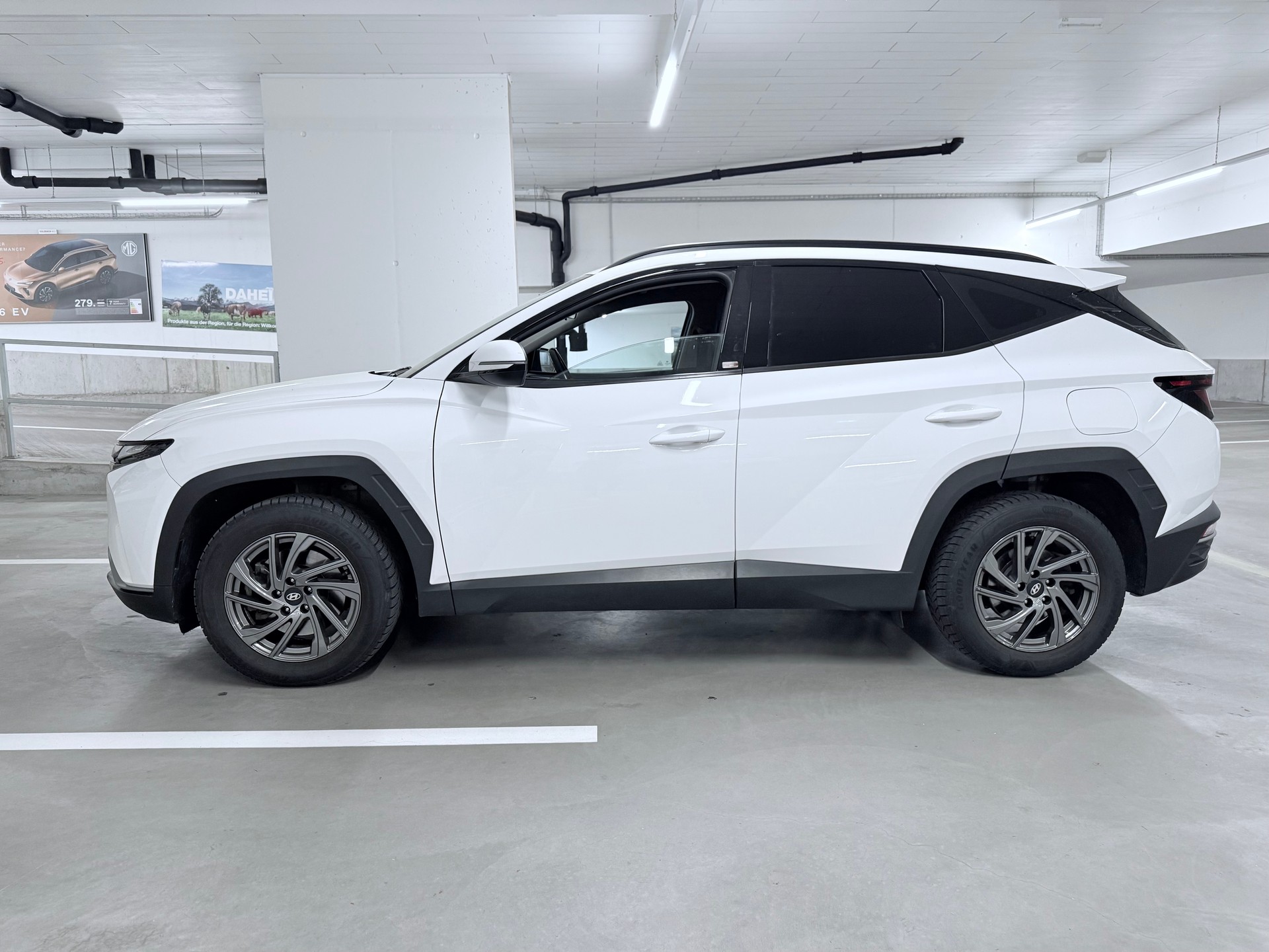 HYUNDAI Tucson 1.6 TGDI HEV Origo 4WD-image-3
