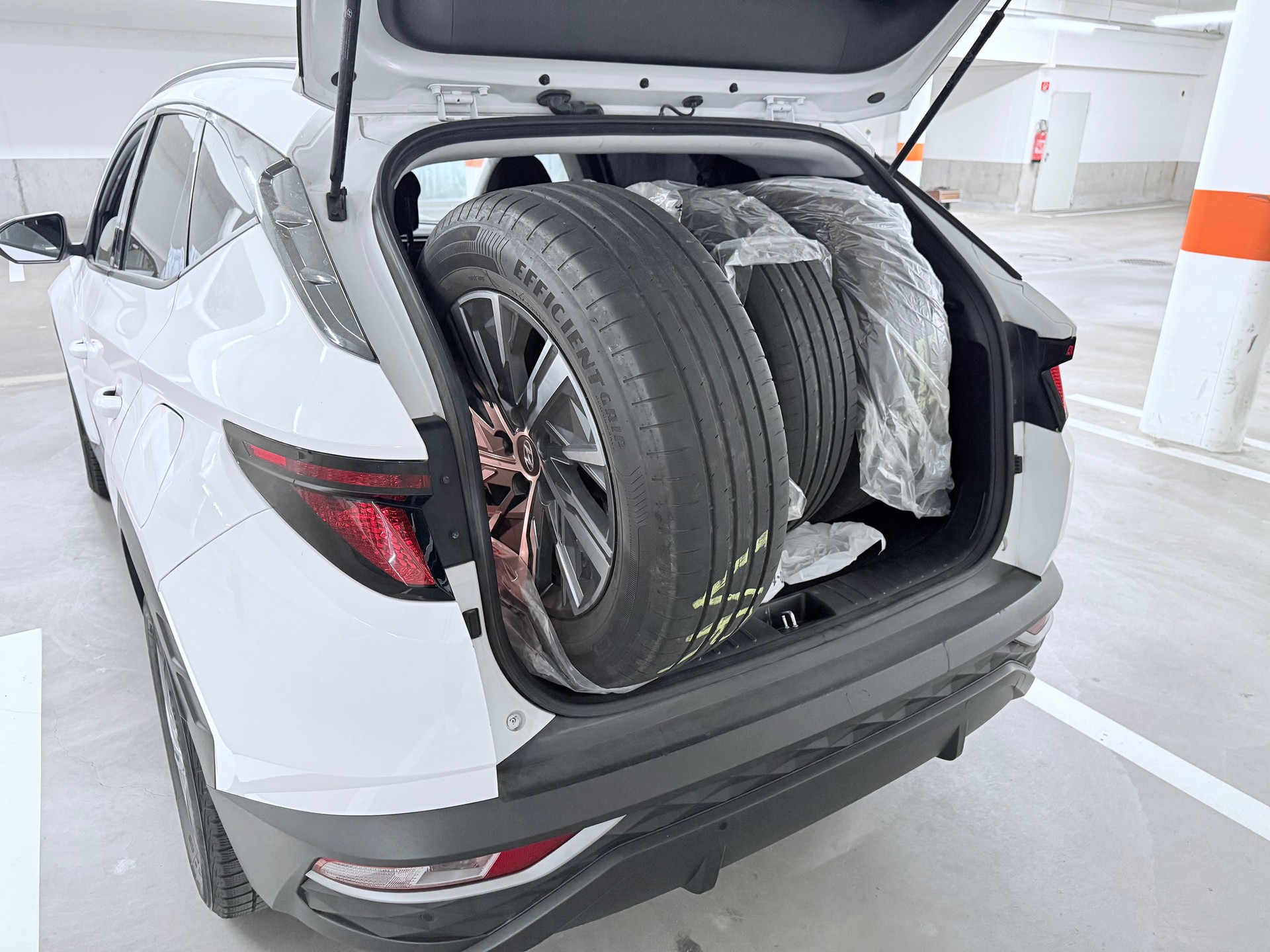 HYUNDAI Tucson 1.6 TGDI HEV Origo 4WD-image-13