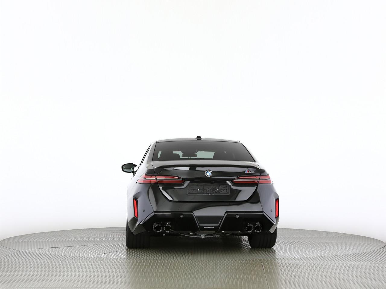 BMW M5 xDrive-image-9