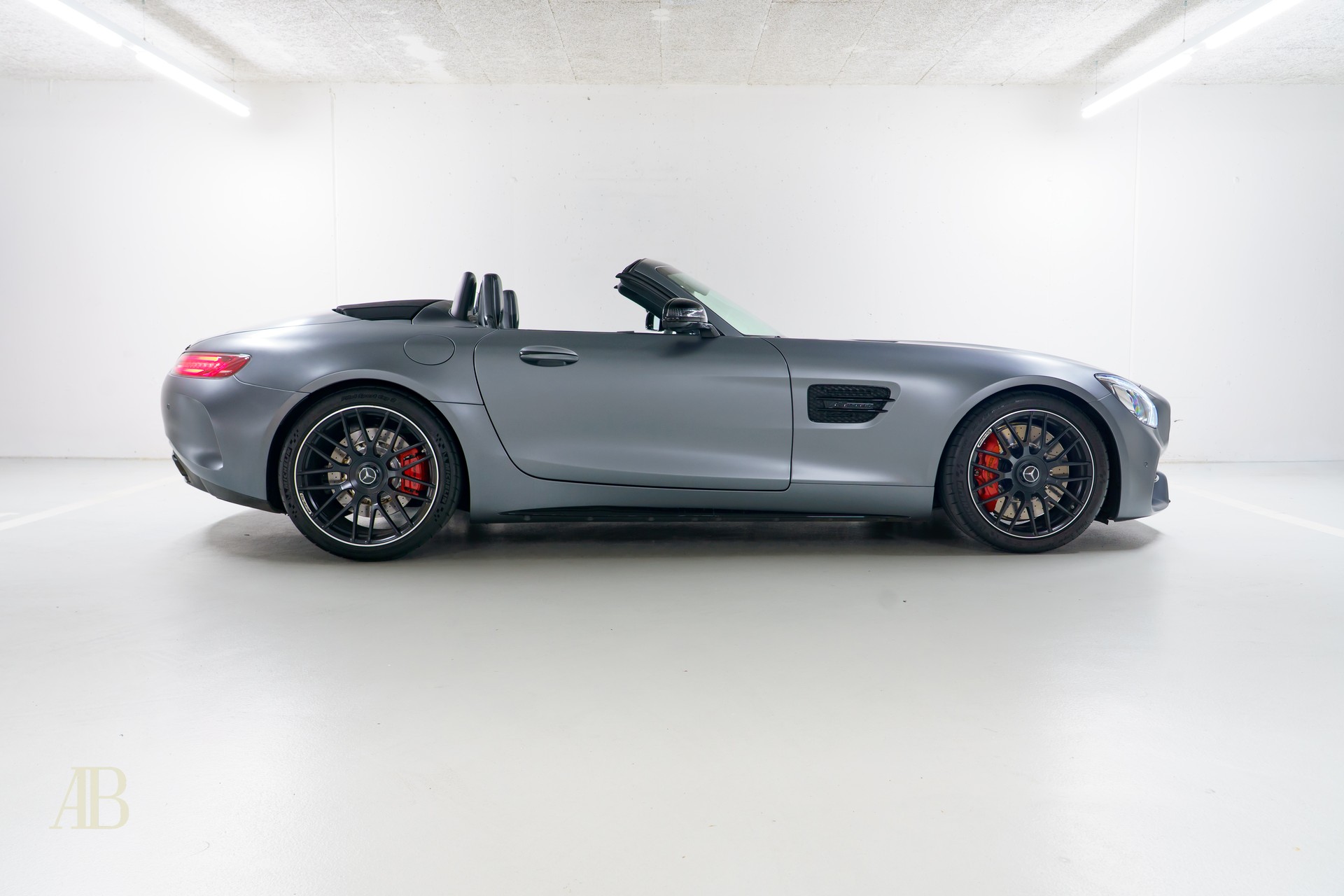 MERCEDES-BENZ AMG GT C Roadster-image-8