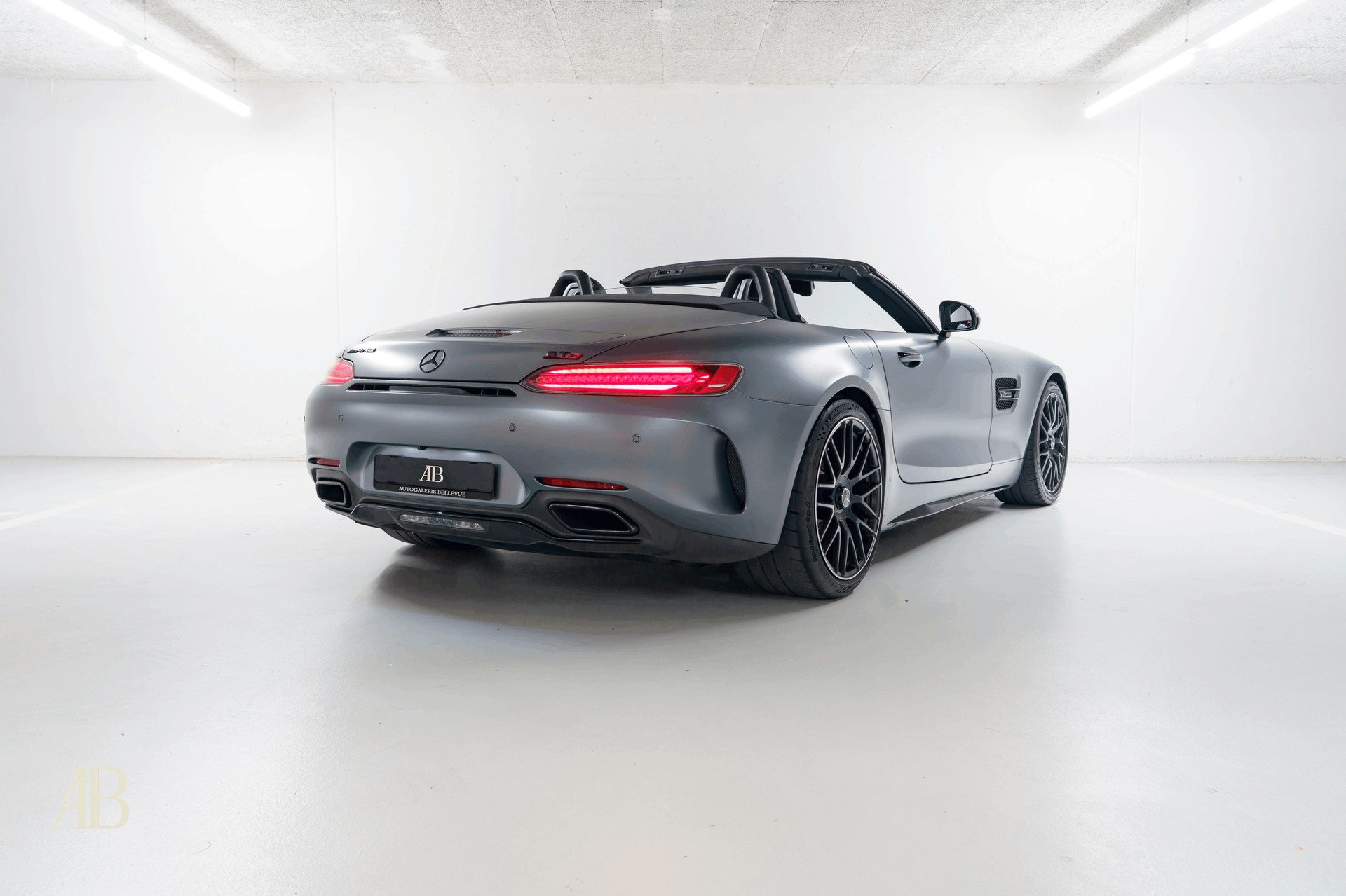MERCEDES-BENZ AMG GT C Roadster-image-7