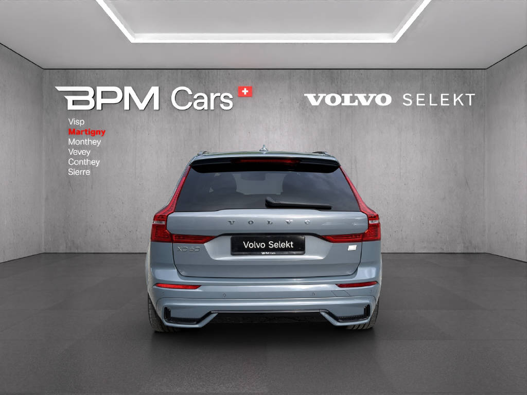 VOLVO XC60 2.0 T6 TE Ultimate Dark eAWD-showroom-element-2