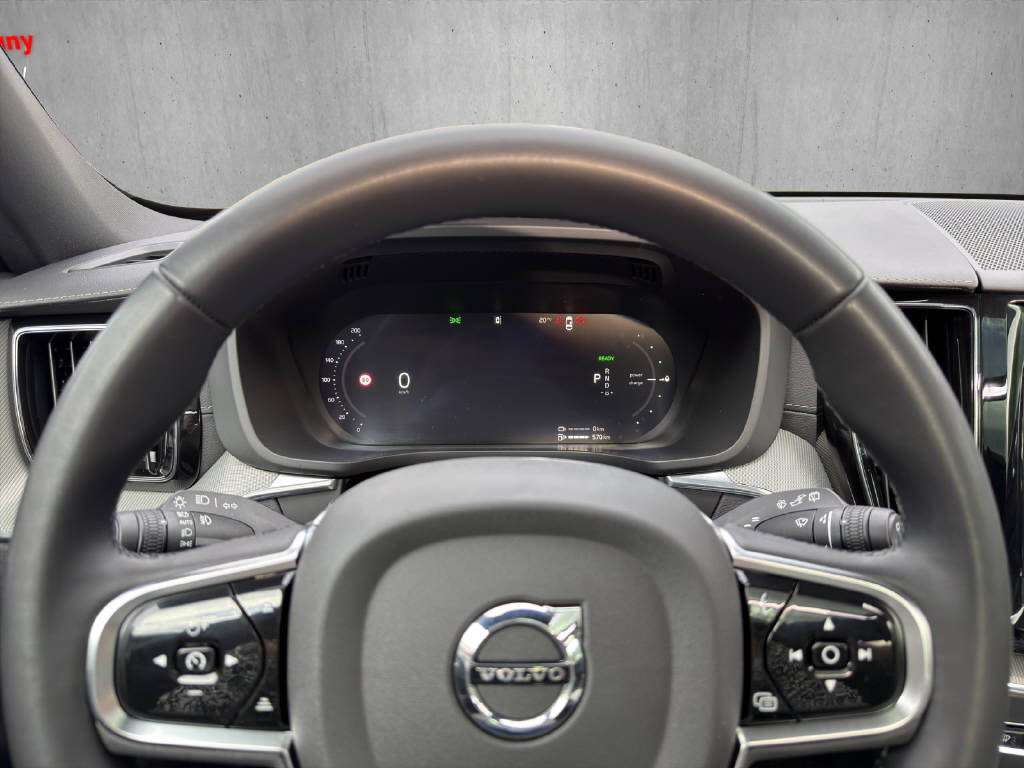 VOLVO XC60 2.0 T6 TE Ultimate Dark eAWD-image-10