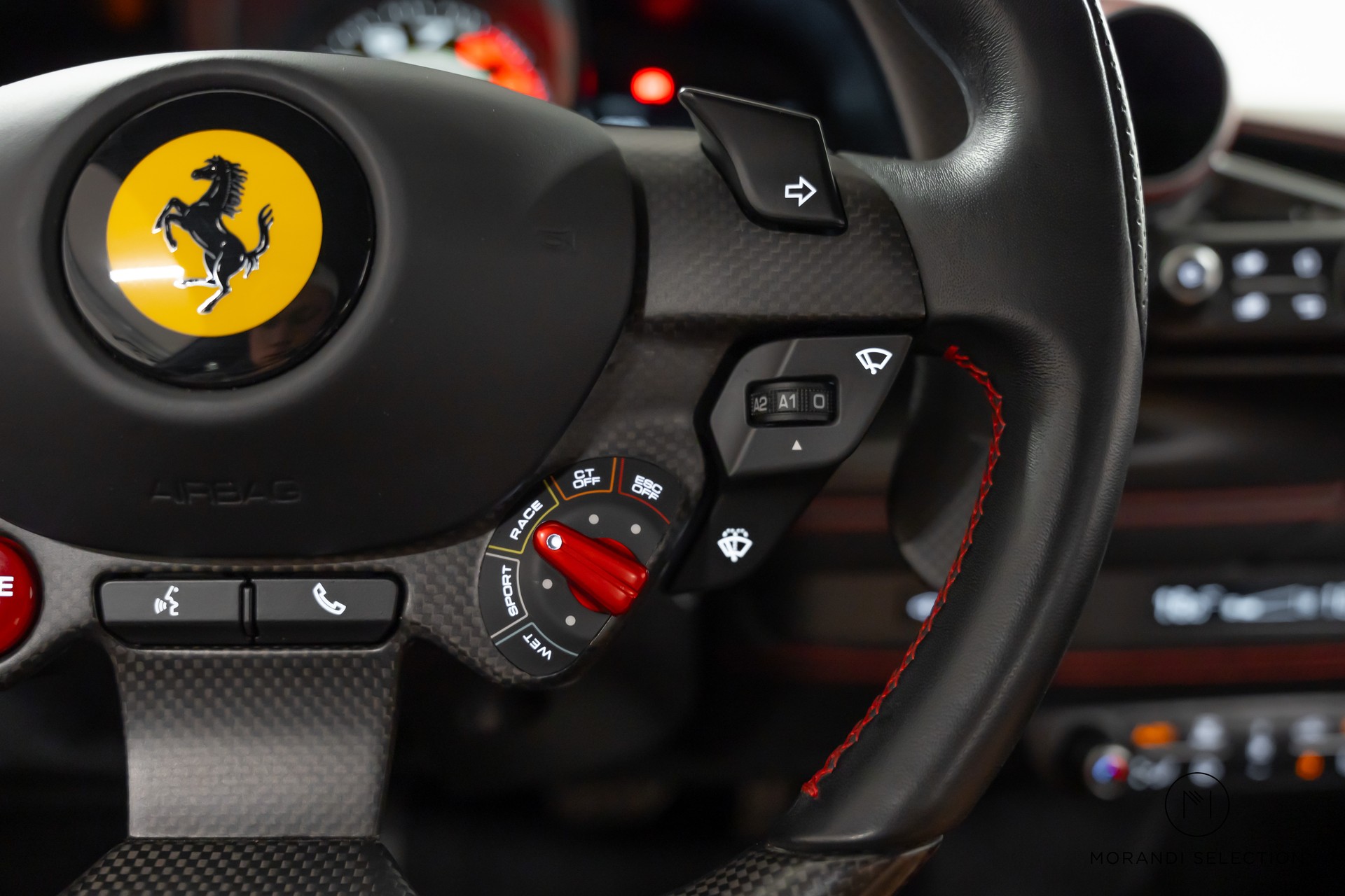 FERRARI F8 Tributo 3.9 Turbo-image-18