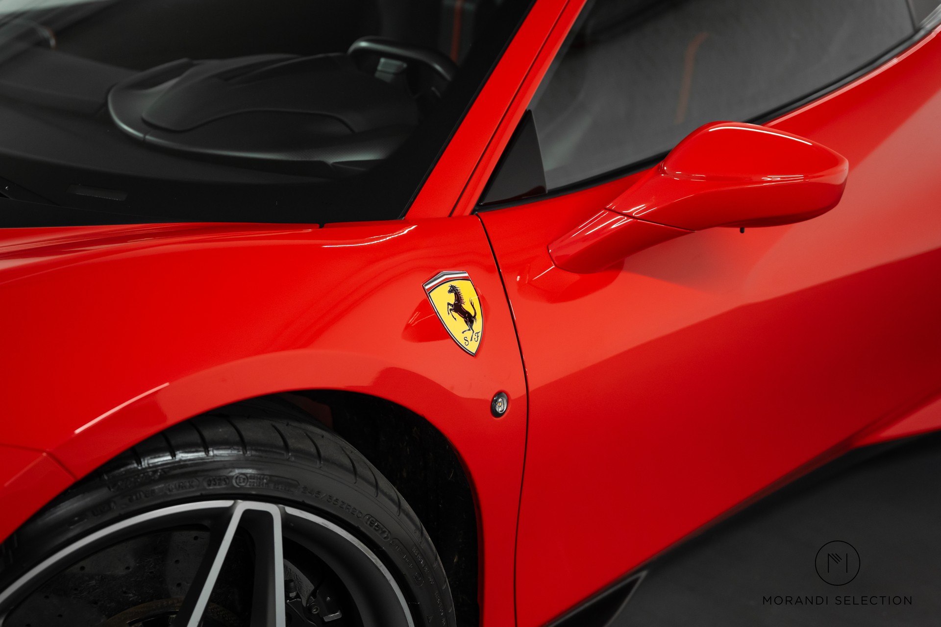 FERRARI F8 Tributo 3.9 Turbo-image-9