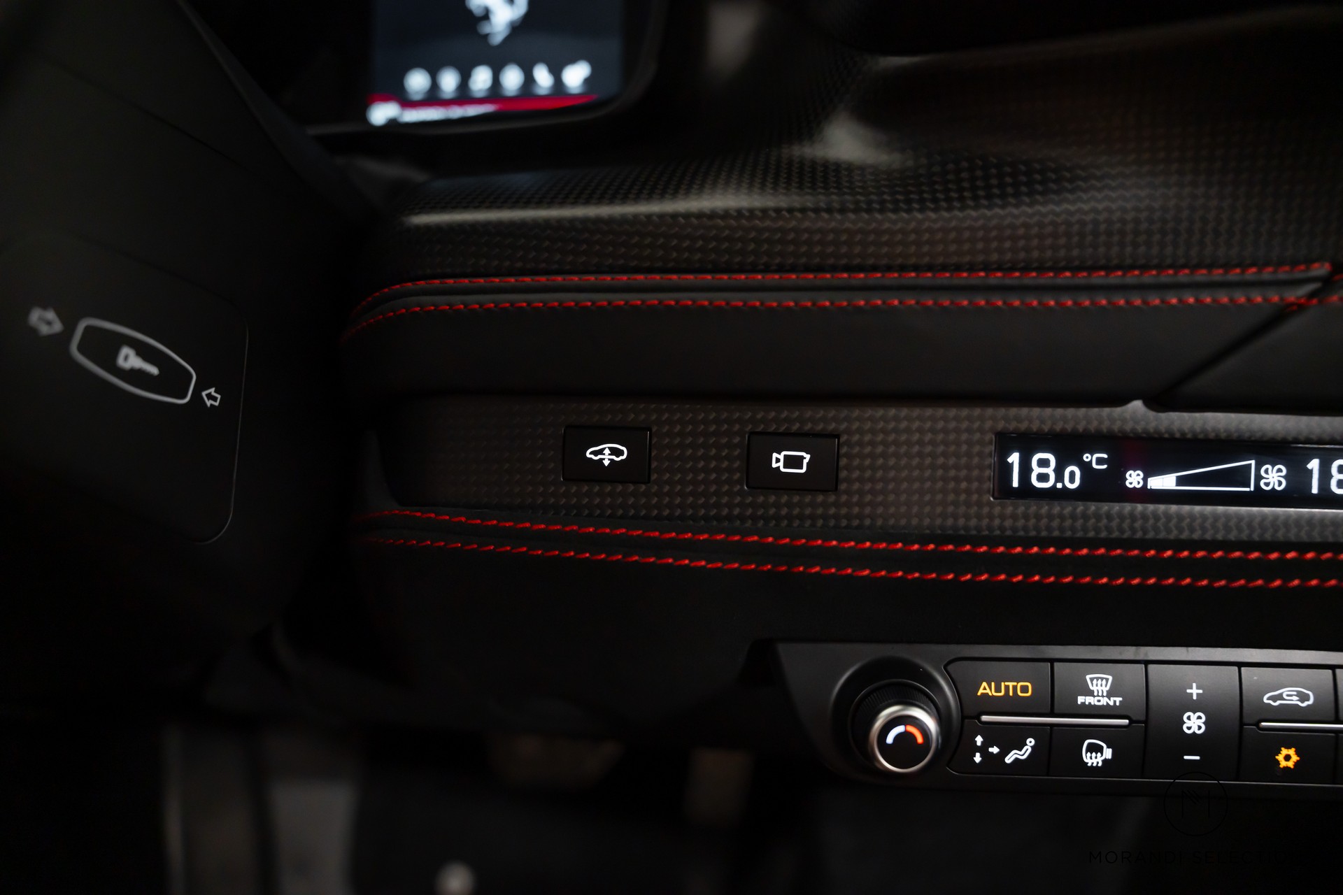 FERRARI F8 Tributo 3.9 Turbo-image-20