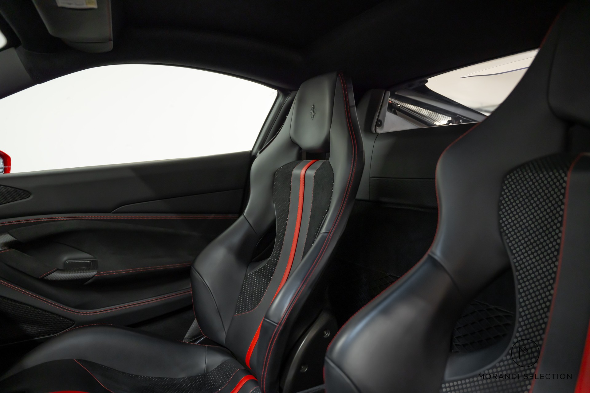 FERRARI F8 Tributo 3.9 Turbo-image-26