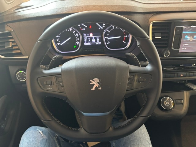 PEUGEOT PANAMA U10+ TRAVELLER 180CV EAT8-image-15
