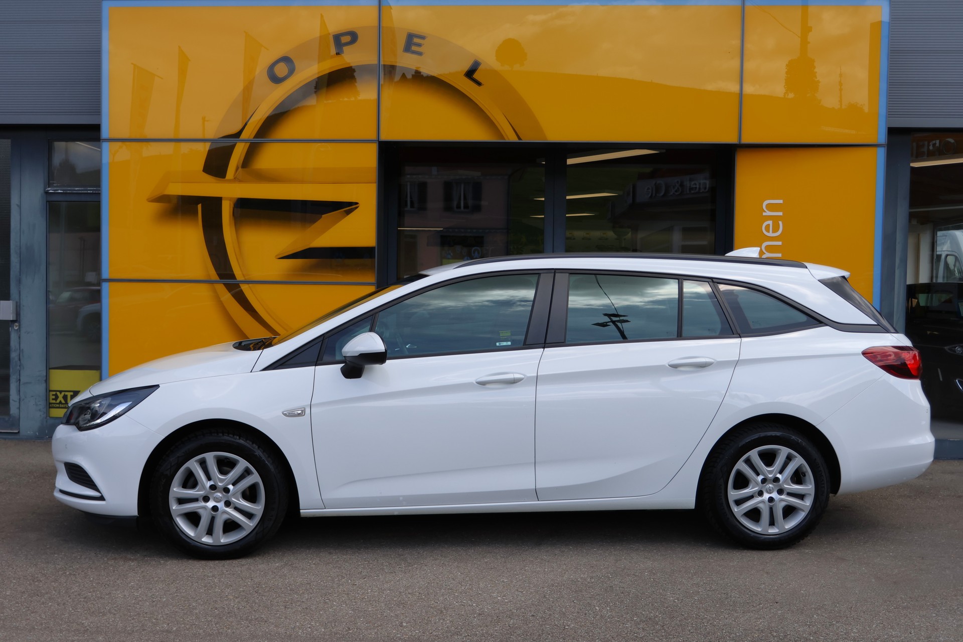 OPEL Astra Sports Tourer 1.6 CDTi Enjoy-showroom-element-1