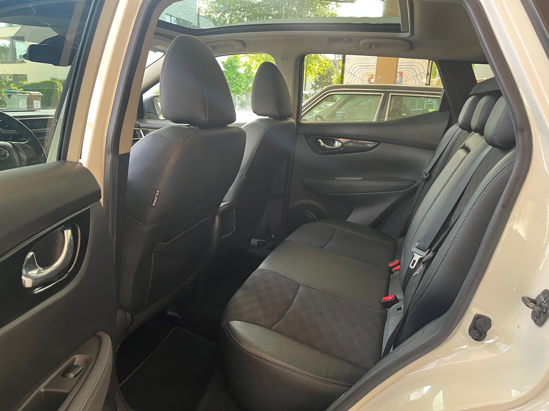 NISSAN Qashqai 1.2 DIG-T 360° Xtronic CVT-image-10