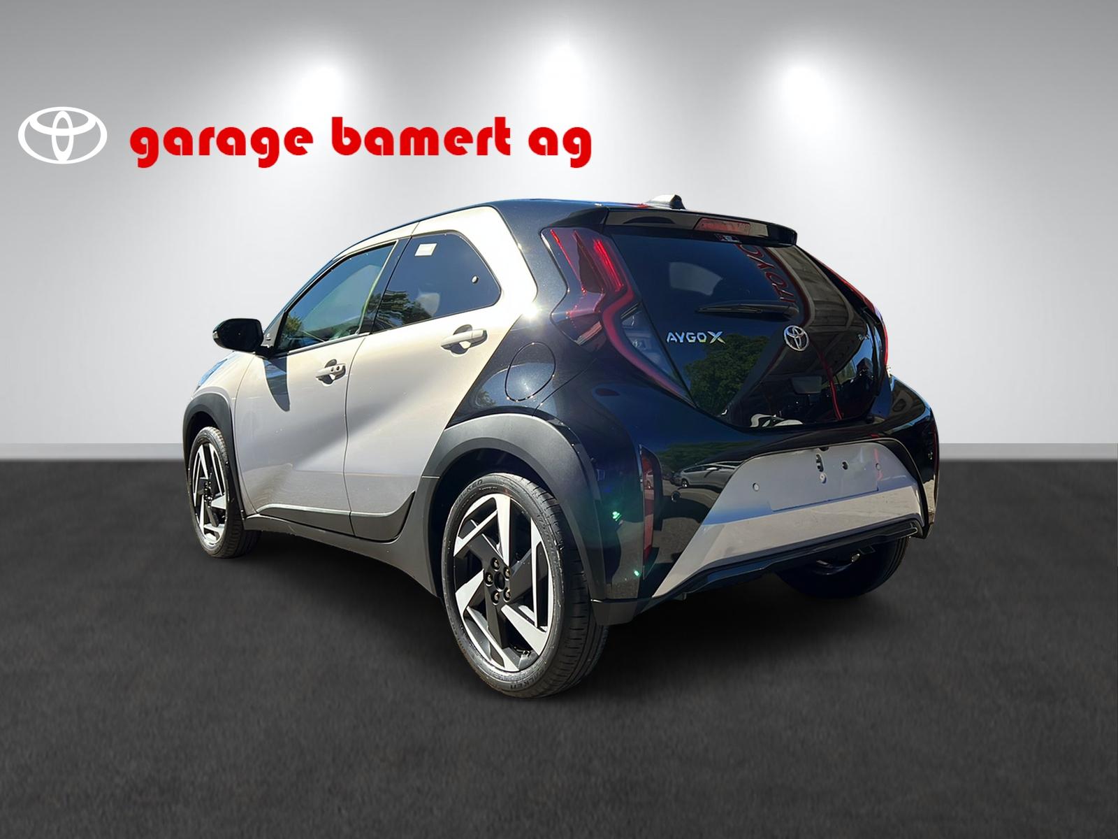 TOYOTA Aygo X 1.5 VVT-i HSD Style-showroom-element-3